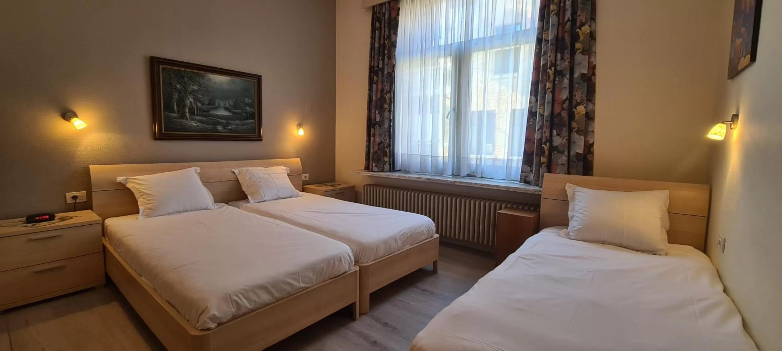 Bedroom, Bed in Alliance Hotel Ieper Centrum