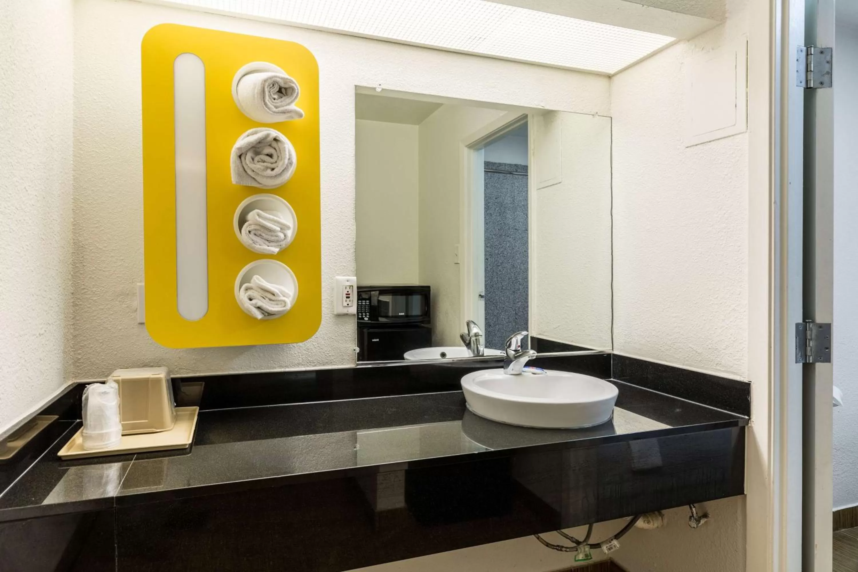 King Room - Smoking  in Quality Inn & Suites Port Lavaca near Lighthouse Beach