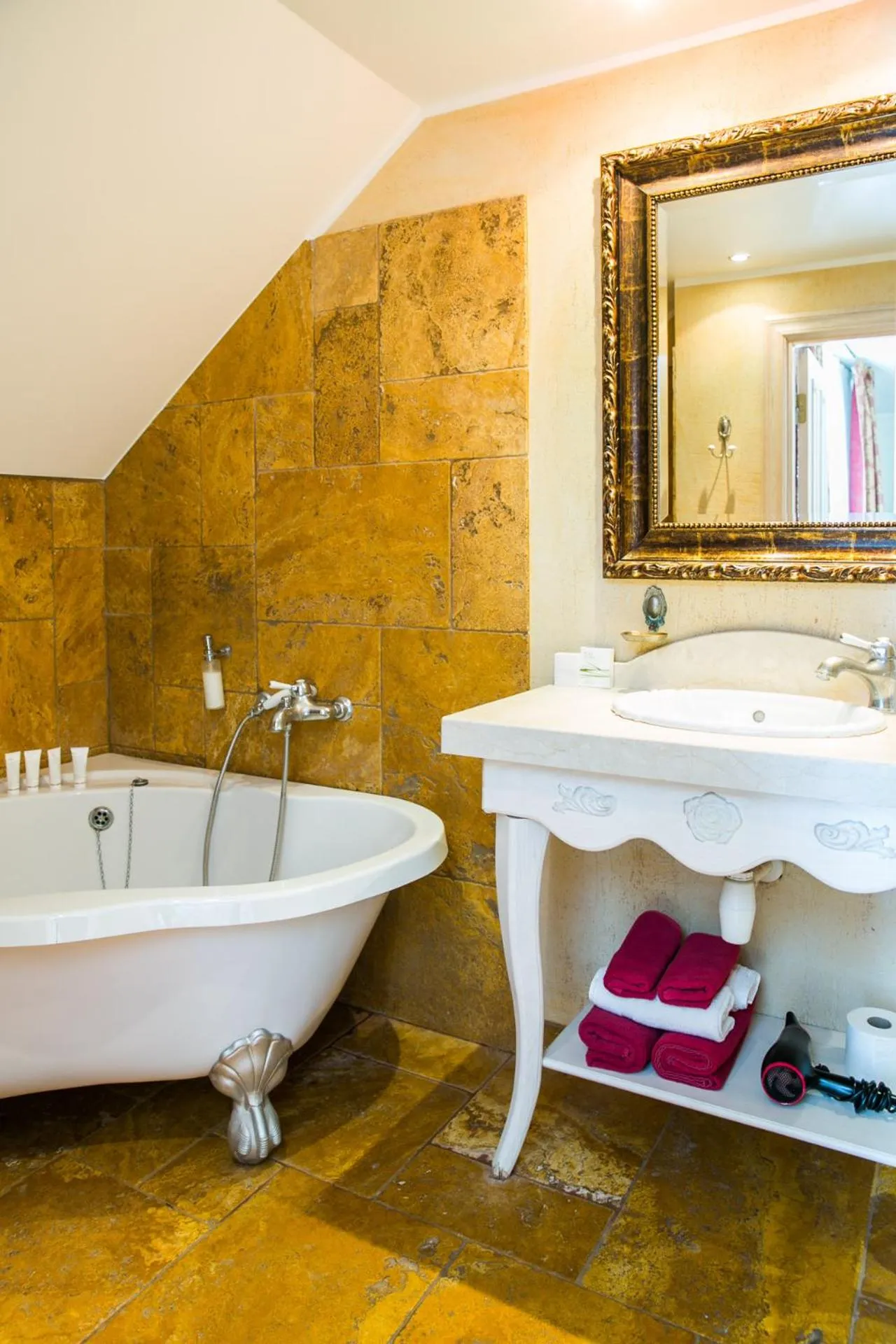 Grand Rose SPA Hotel