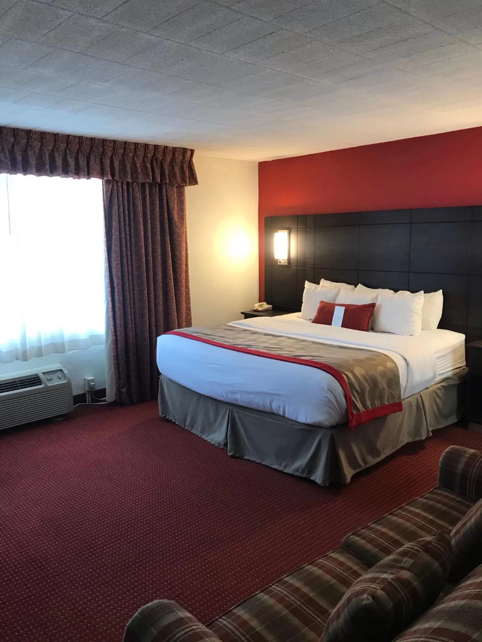 Deluxe One-Bedroom King Suite - Non-Smoking in Ramada by Wyndham Ligonier