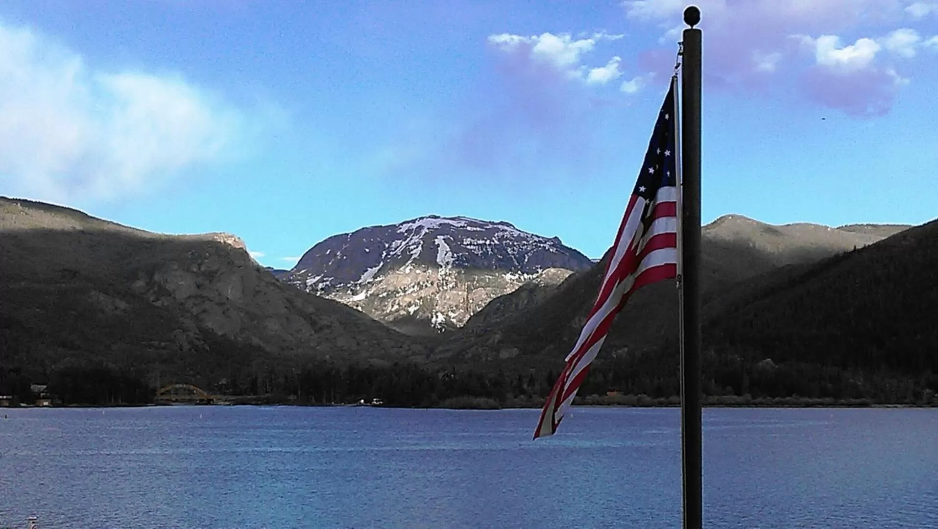 Spring, Mountain View in Western Riviera Lakeside Lodging