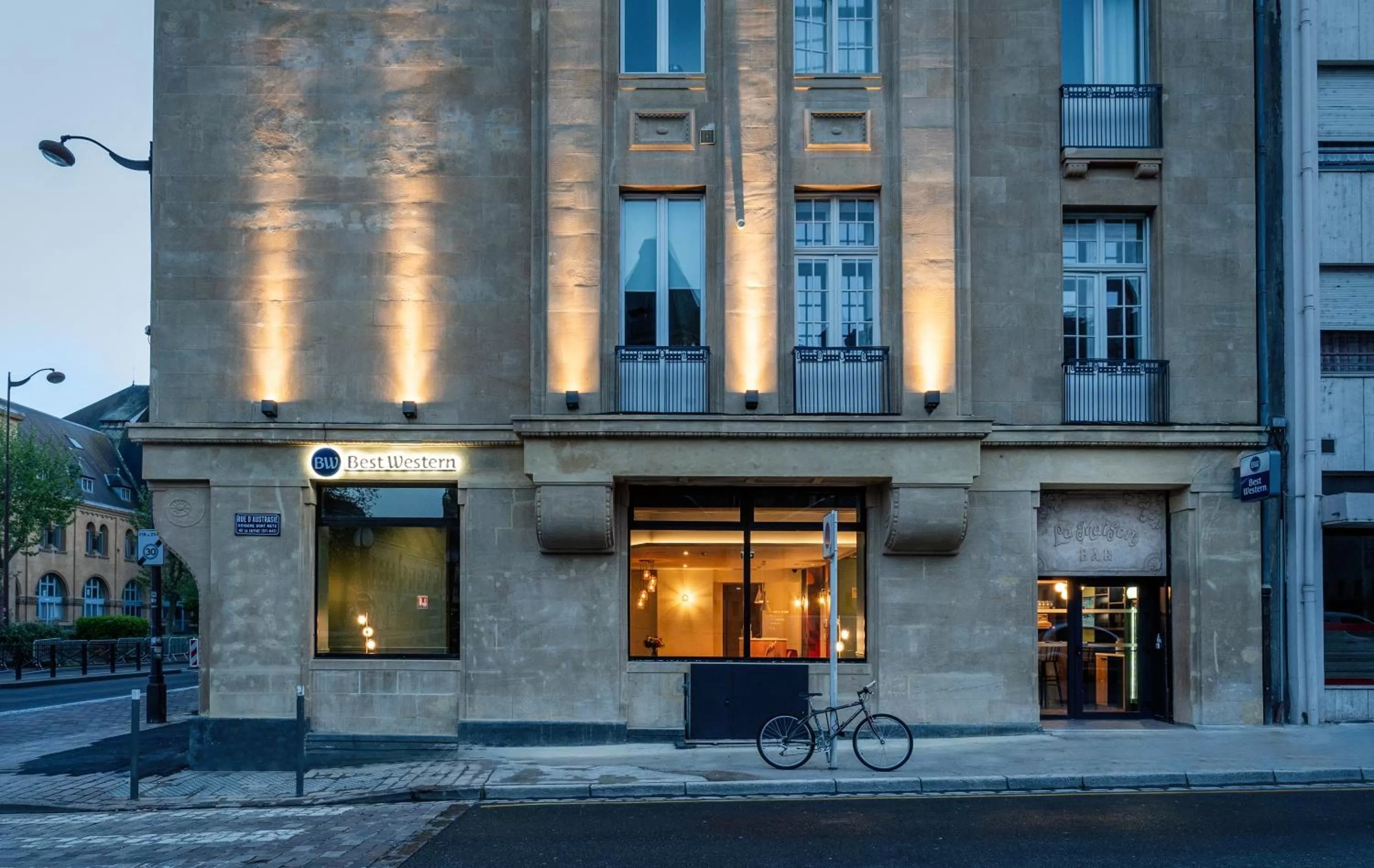 Property building in Best Western Metz Centre Gare