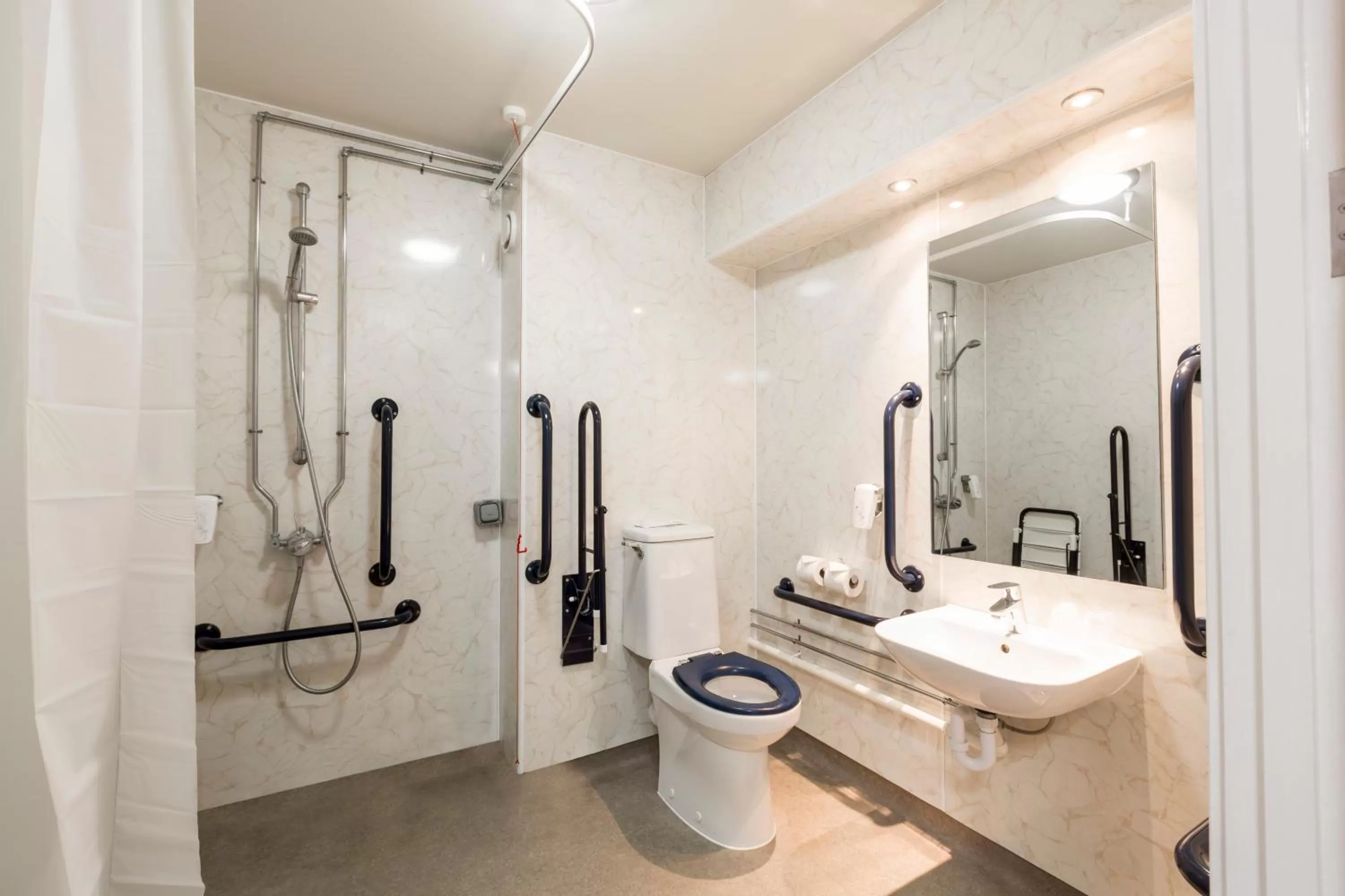 Bathroom in Starling Cloud