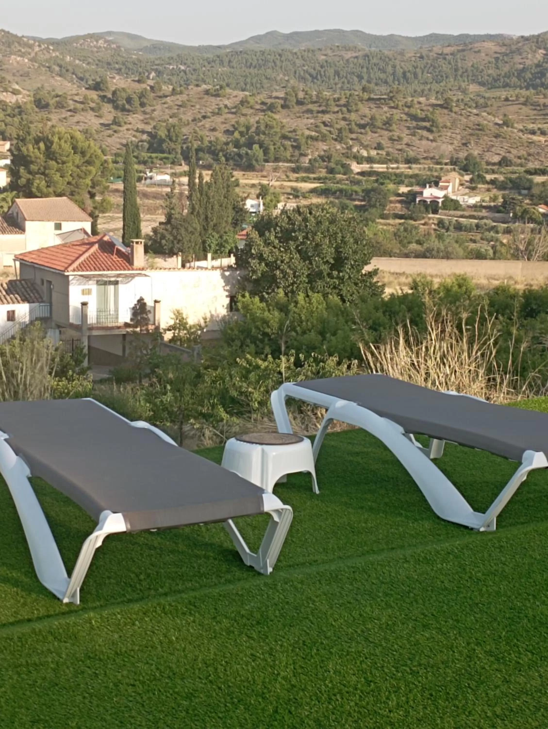 Day in Cabezo Buñuel Hostal