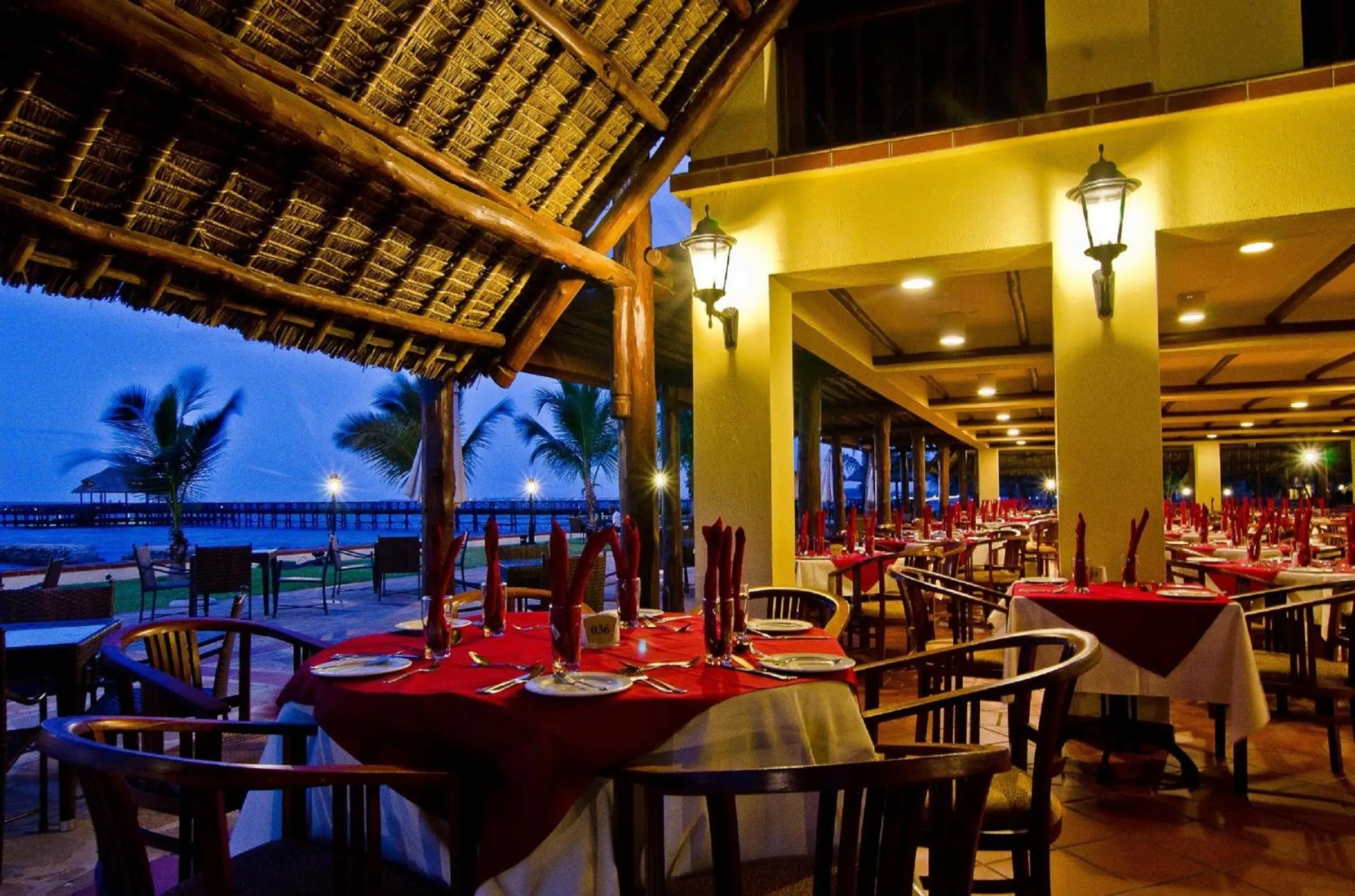 Lounge or bar in White Sands Hotel