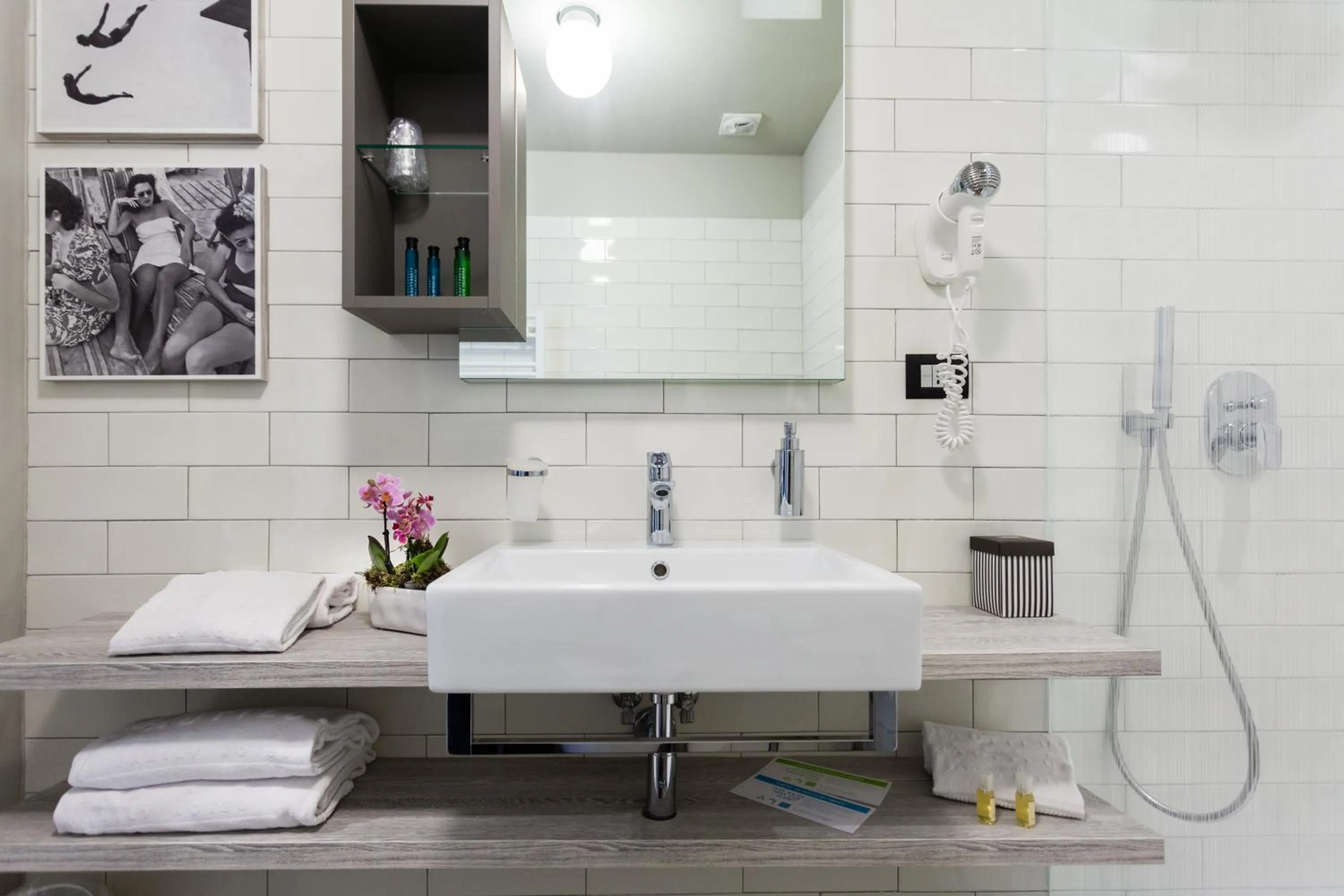 Bathroom in Nautilus Family Hotel