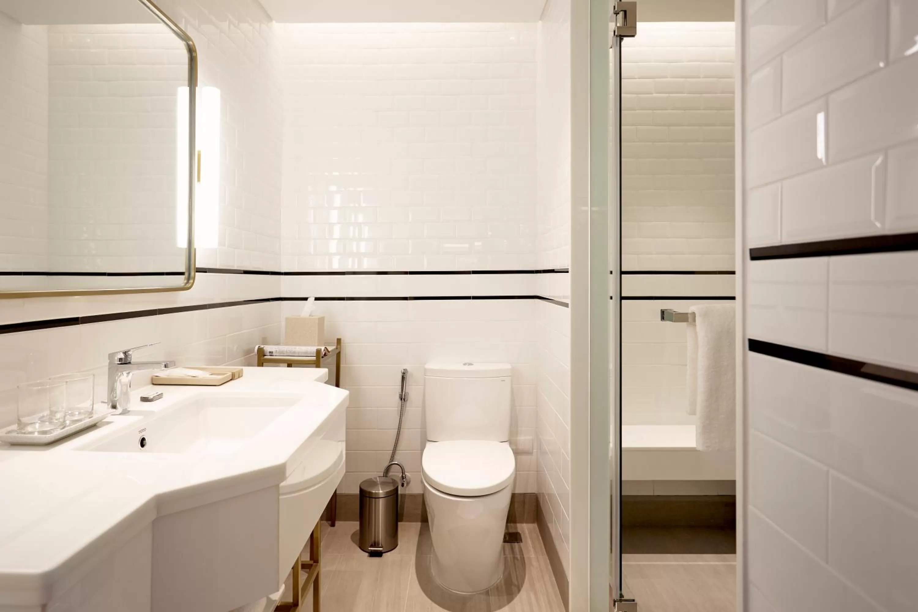 Bathroom in Montien Hotel Surawong Bangkok