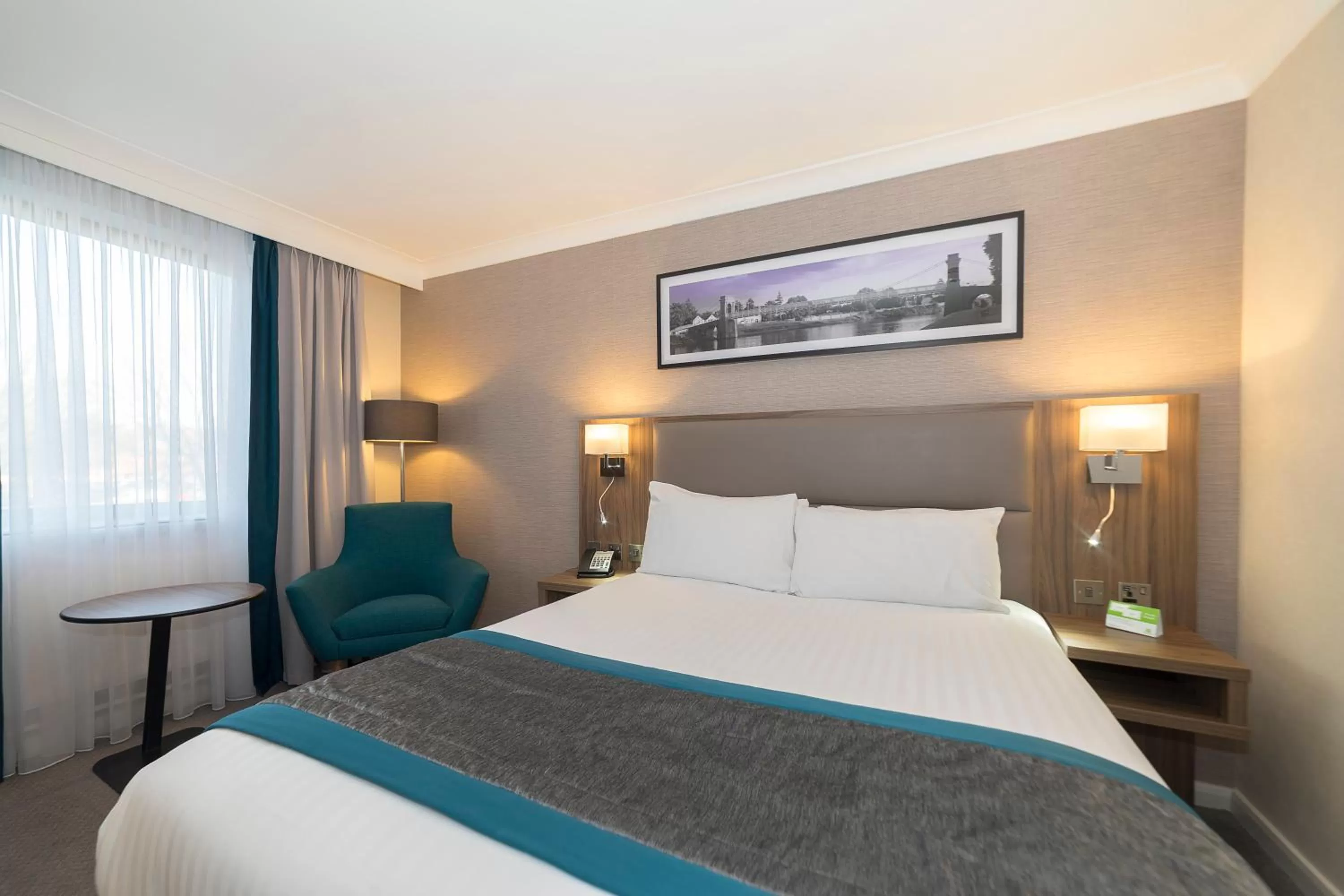 Photo of the whole room, Bed in Holiday Inn Nottingham by IHG