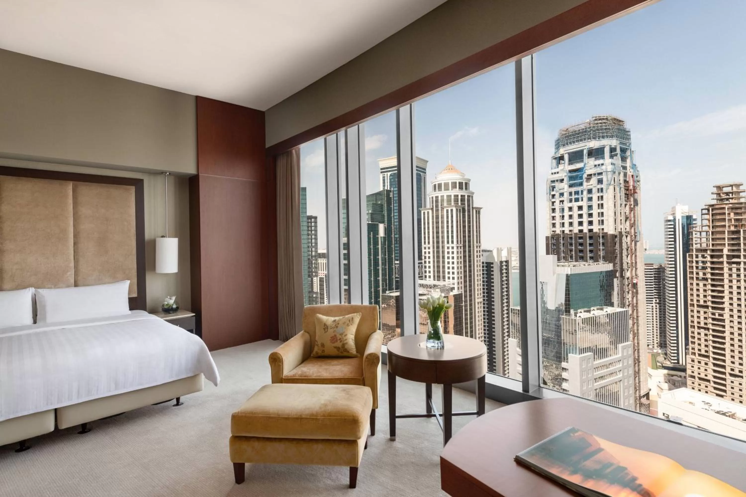 Photo of the whole room, Bed in JW Marriott Marquis City Center Doha