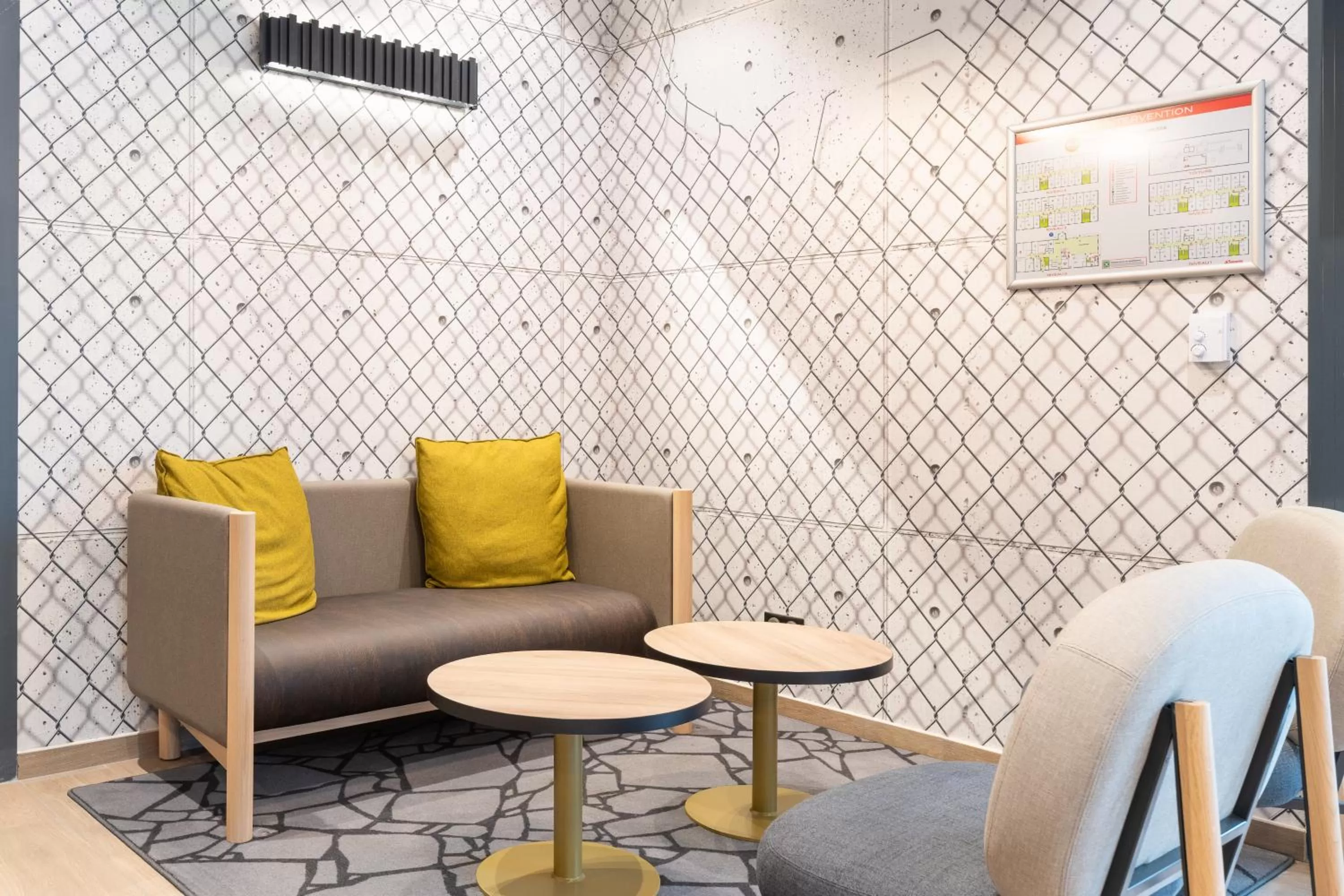 Living room in B&B HOTEL Bourg-en-Bresse Viriat