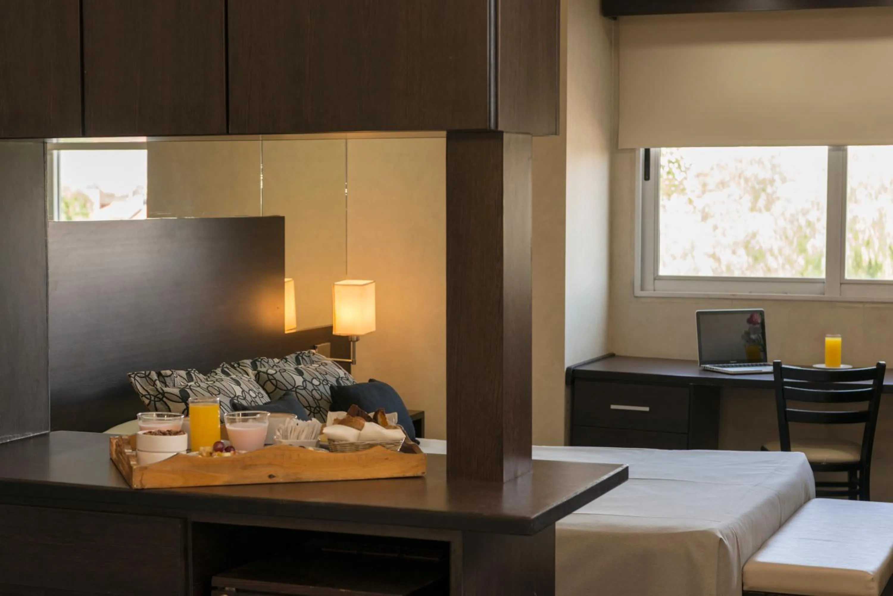 Food and drinks, Bed in Hathor Hotels Mendoza