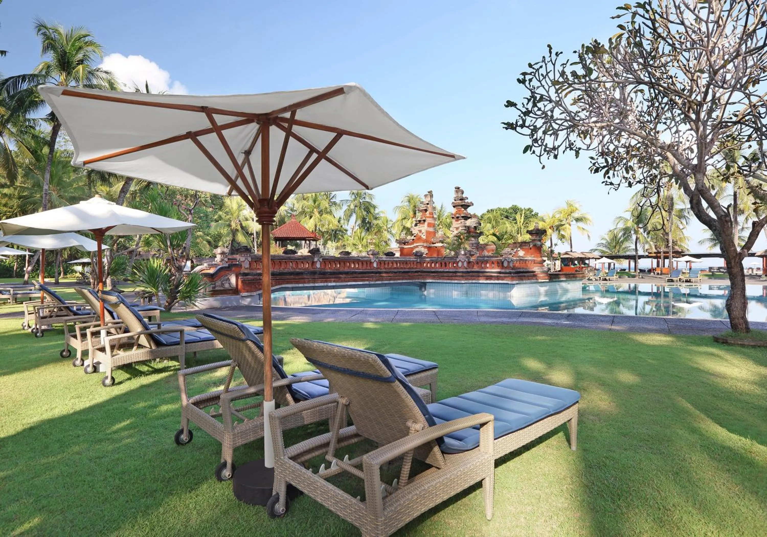 Swimming pool in Bintang Bali Resort