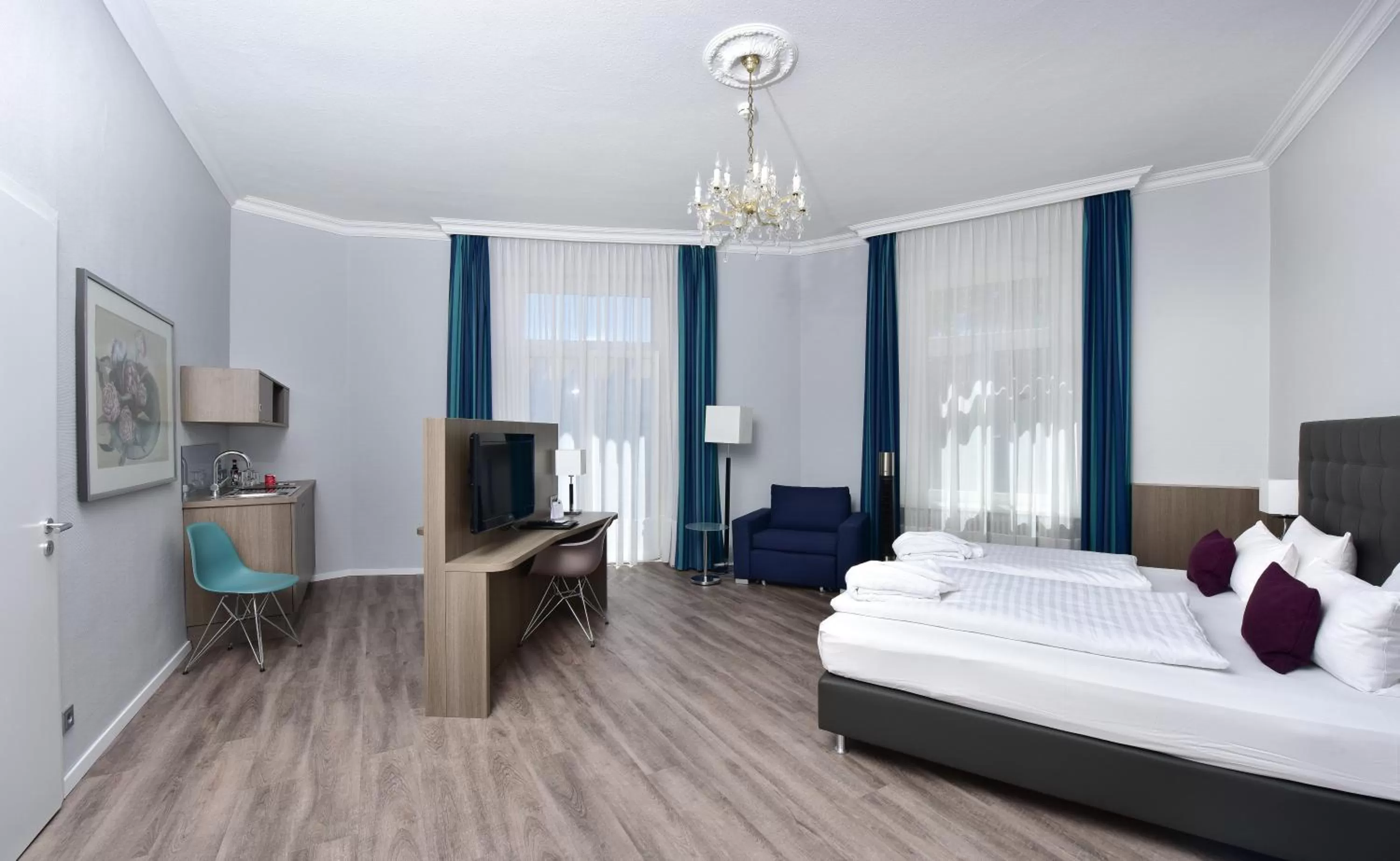 TV and multimedia, Bed in Frühlings-Hotel