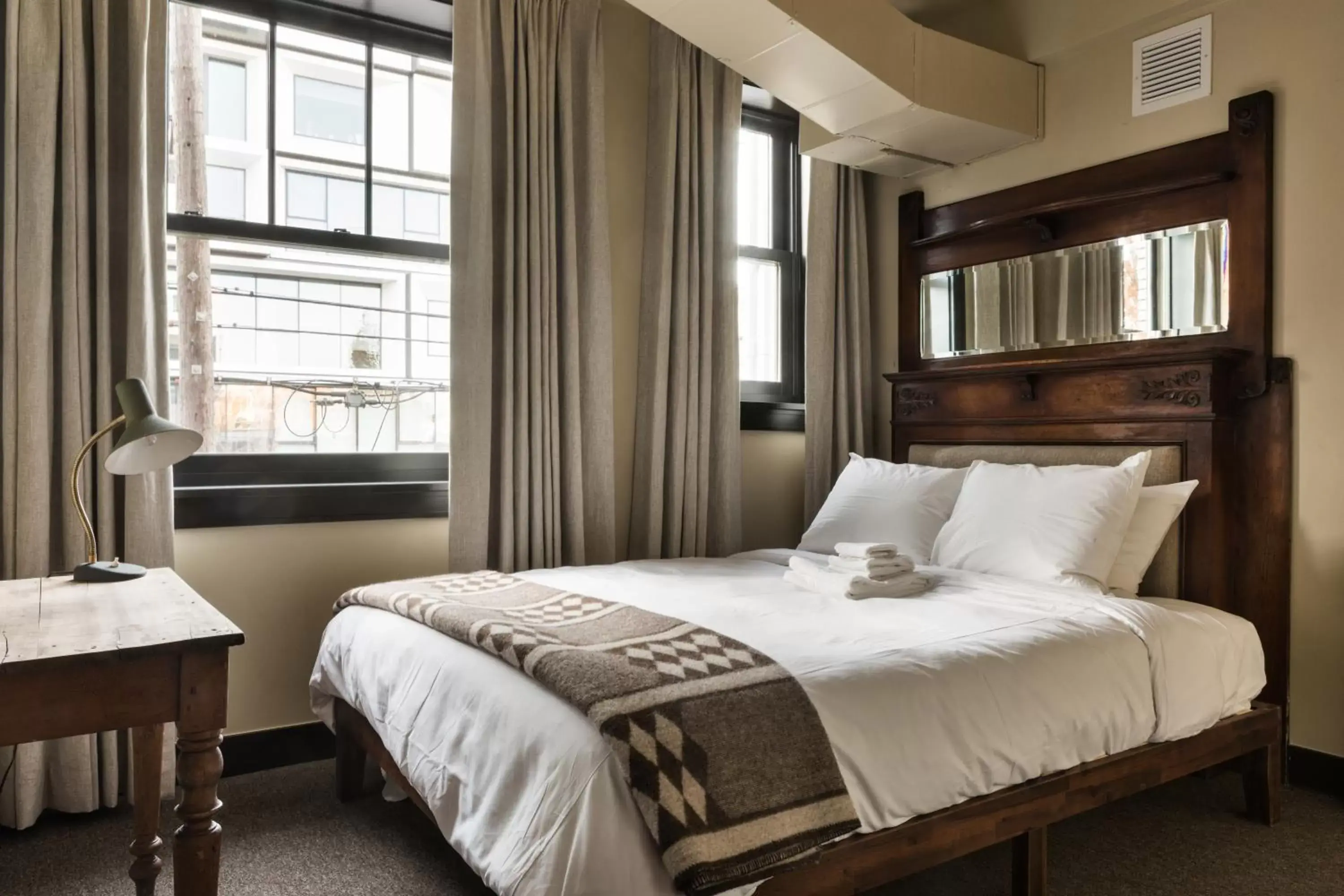 Queen Room with Shared Bathroom in KEX Hotel Queen Room with Shared Bathroom in KEX Hotel