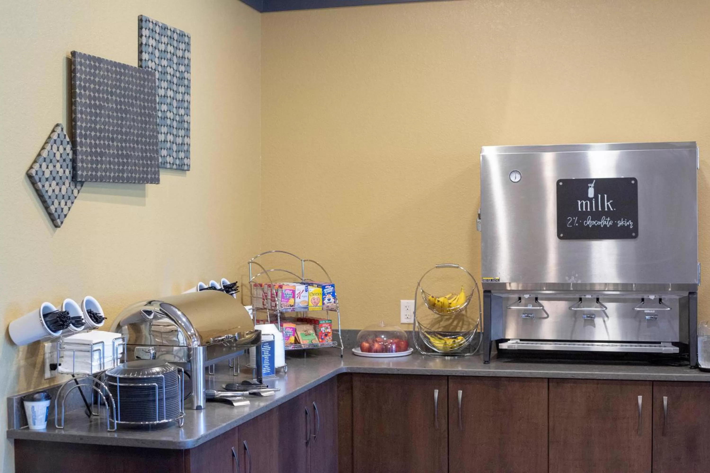 Buffet breakfast in Berlin Encore Hotel & Suites