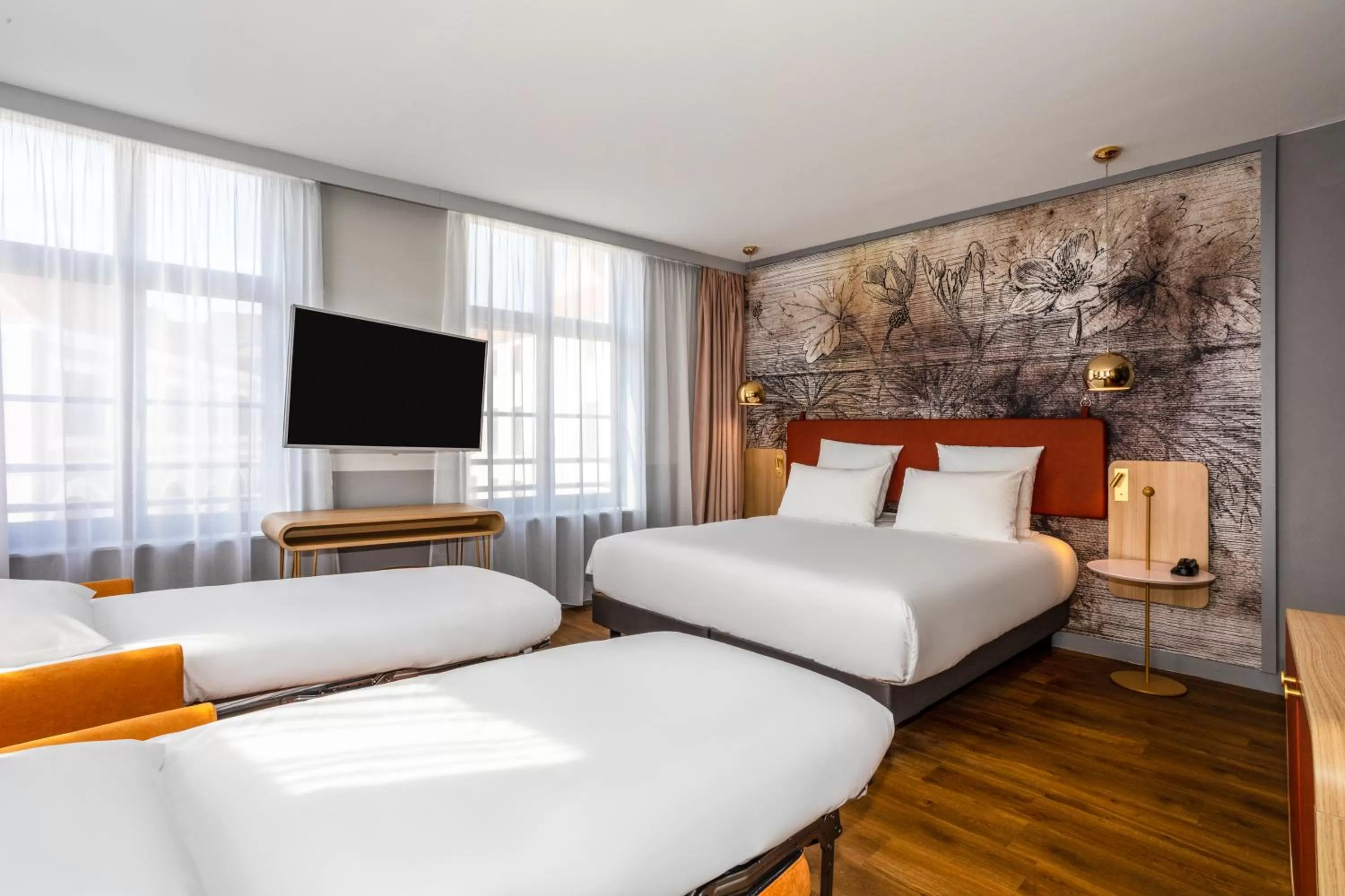 Bed in Mercure Saint Omer Centre Gare