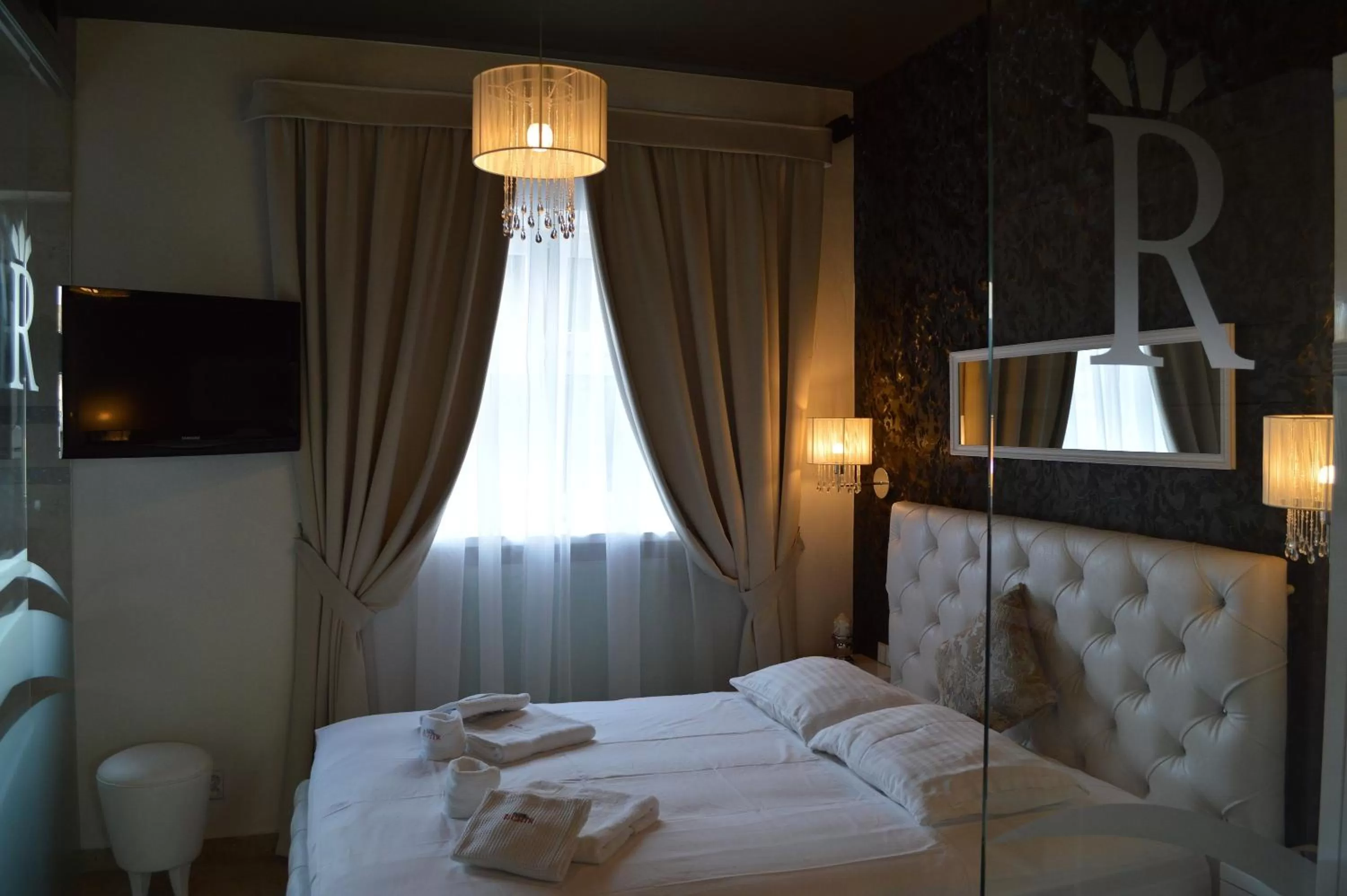 Decorative detail, Bed in Hotel RICHTR