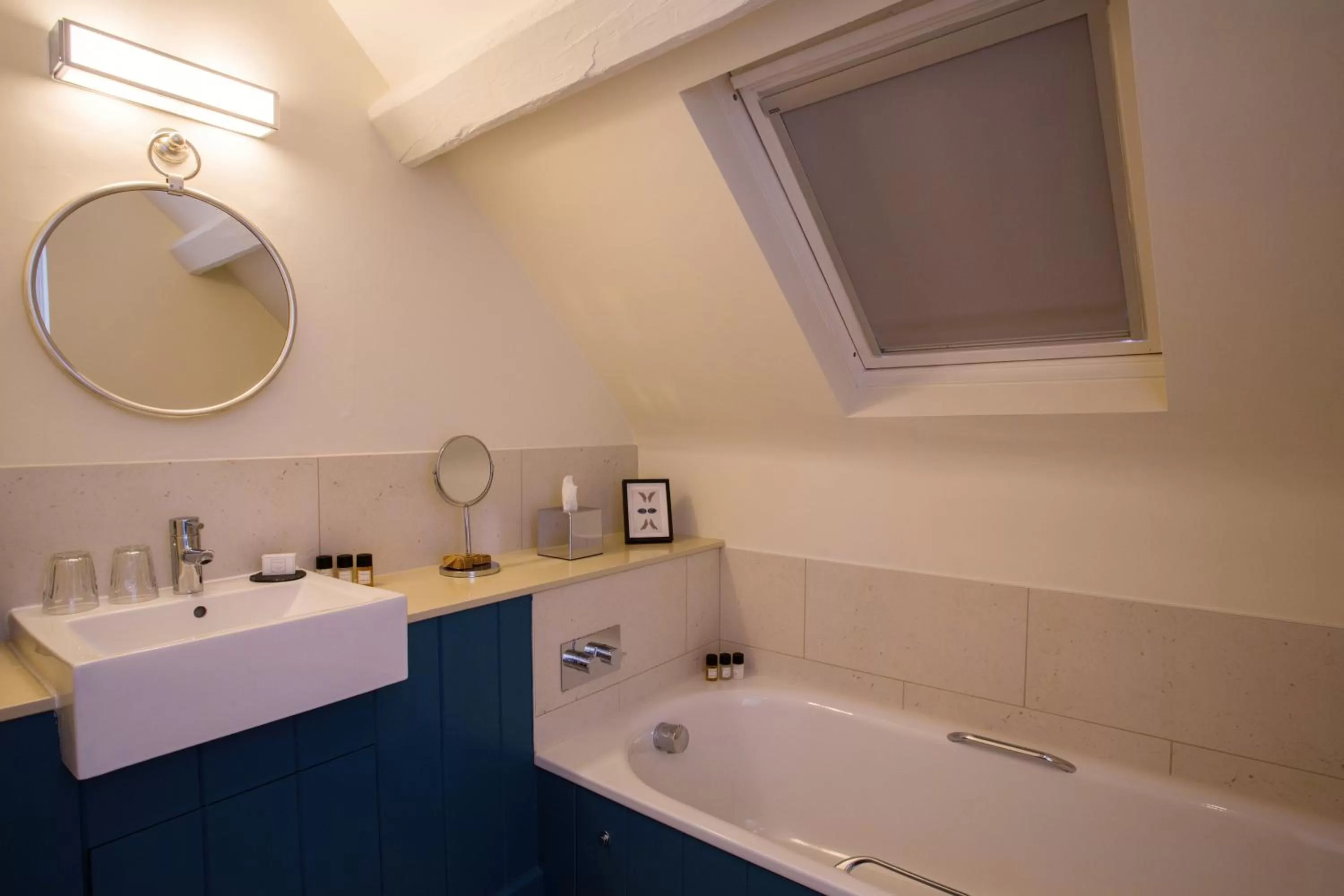 Bathroom in The Boot at Barnsley