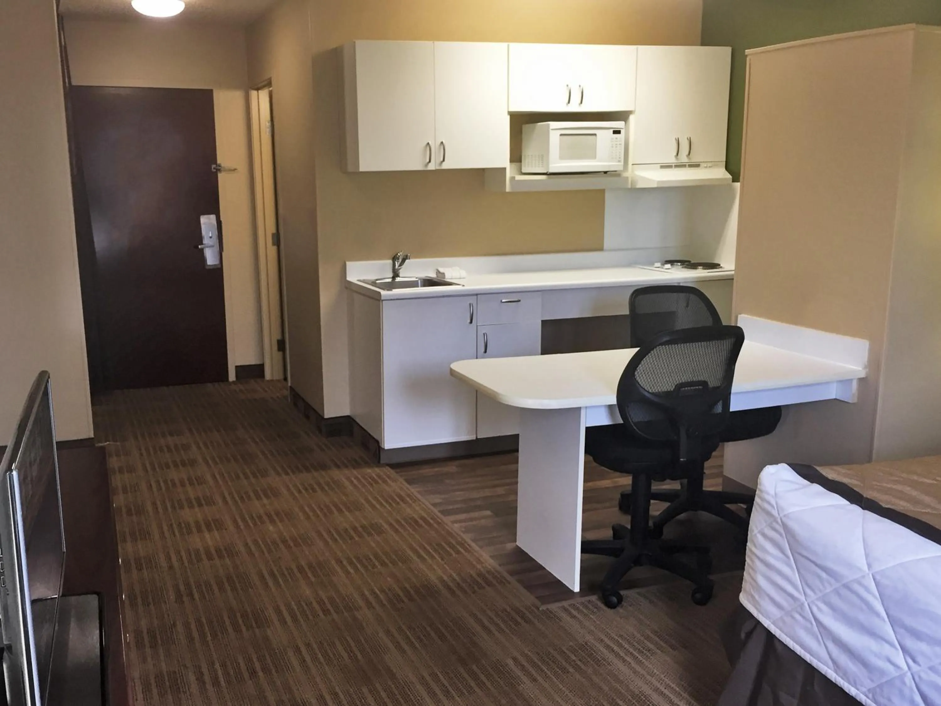 Kitchen or kitchenette in Extended Stay America Suites - Chicago - Gurnee