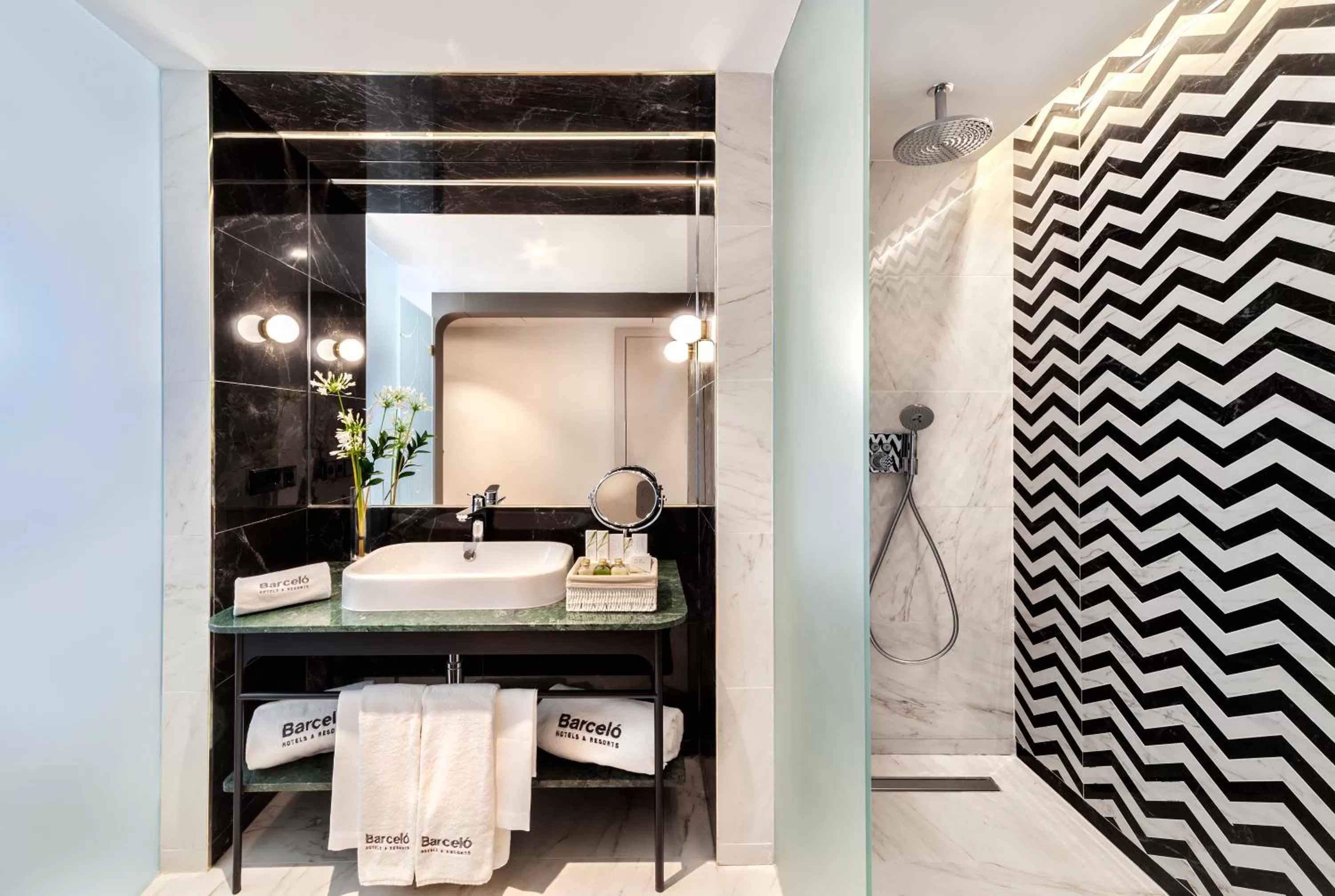 Bathroom in Barceló Torre de Madrid