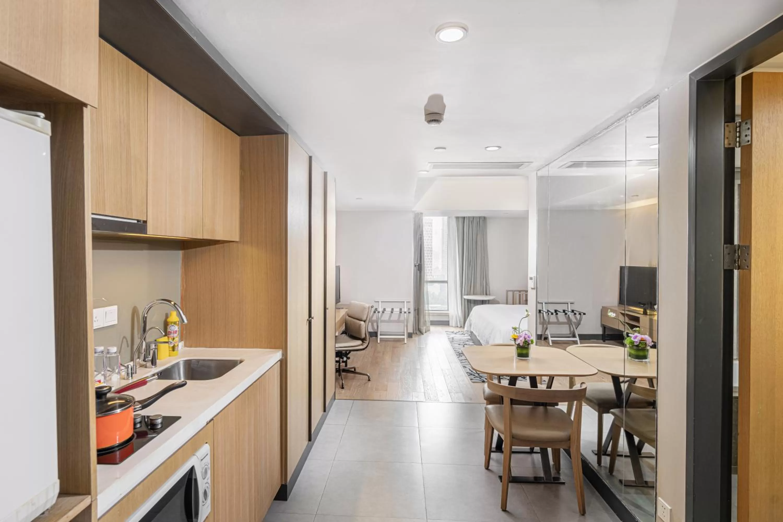 Kitchen or kitchenette, Kitchen/Kitchenette in Fraser Residence Shanghai