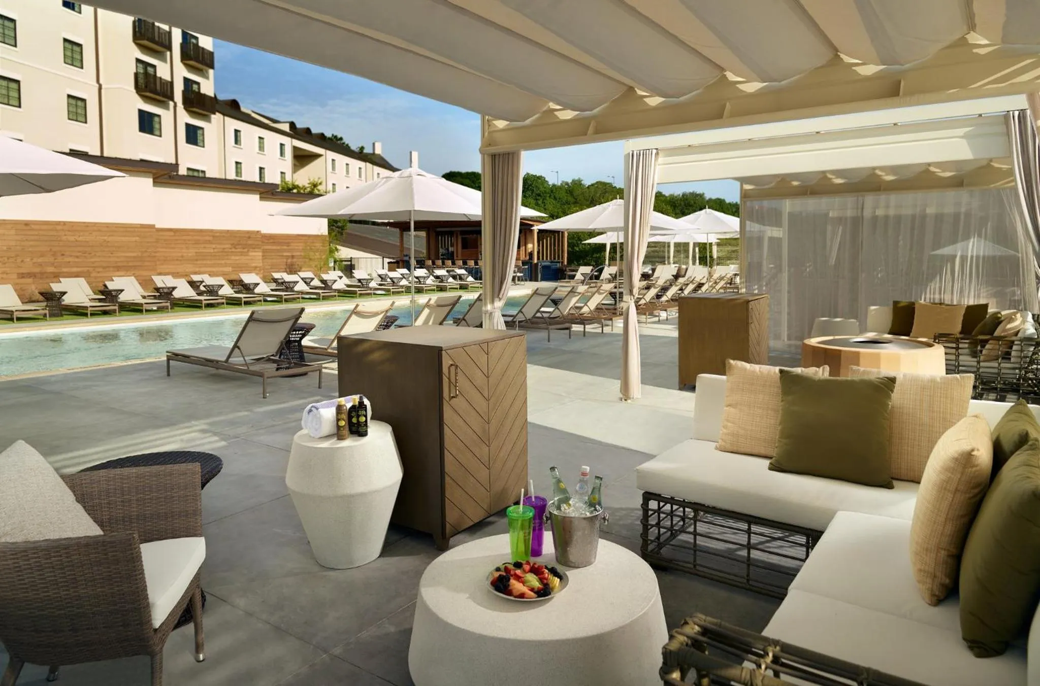 Swimming pool in Omni Barton Creek Resort and Spa Austin