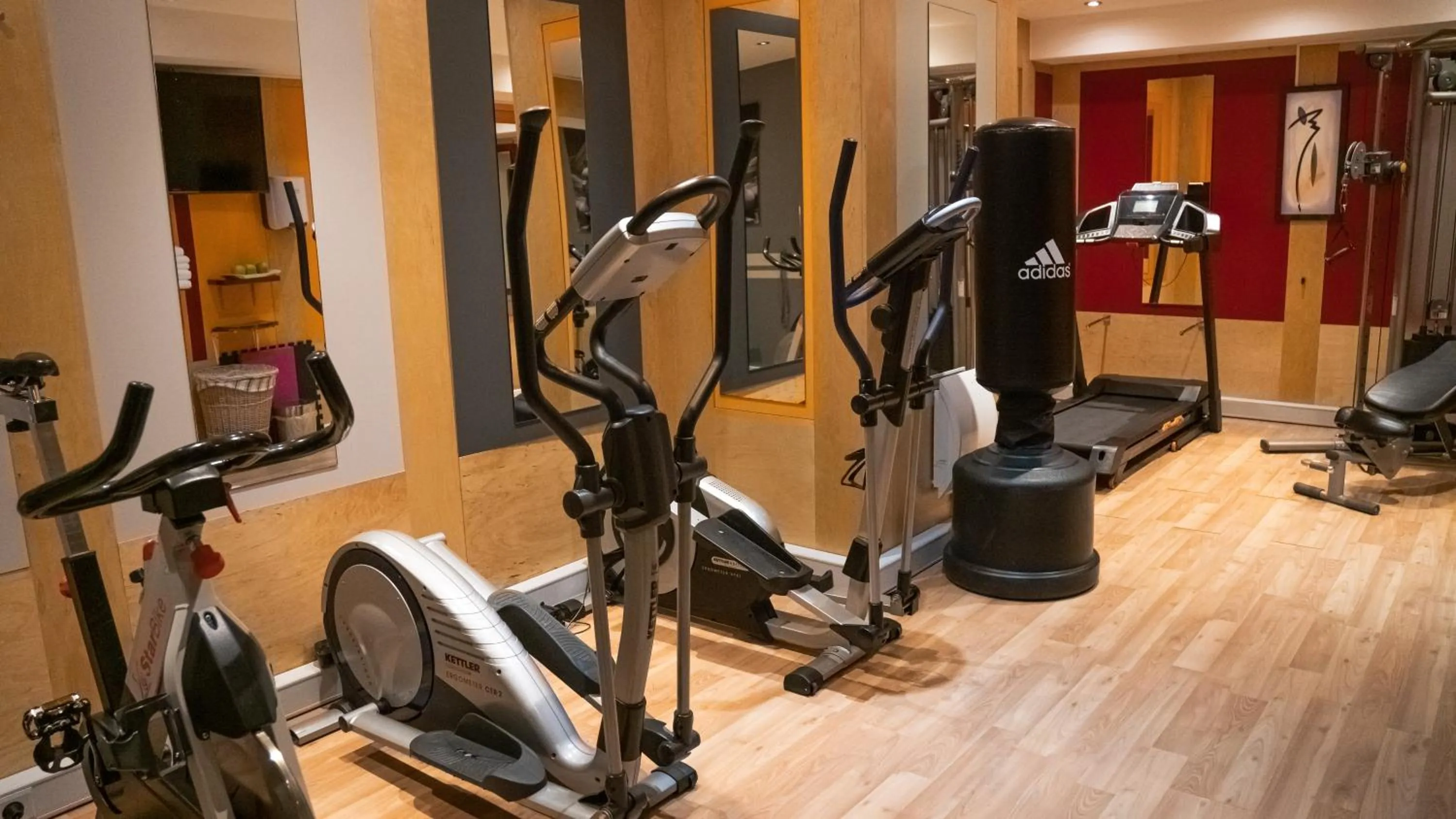 Fitness centre/facilities in Best Western Plus Grand Hotel Victor Hugo