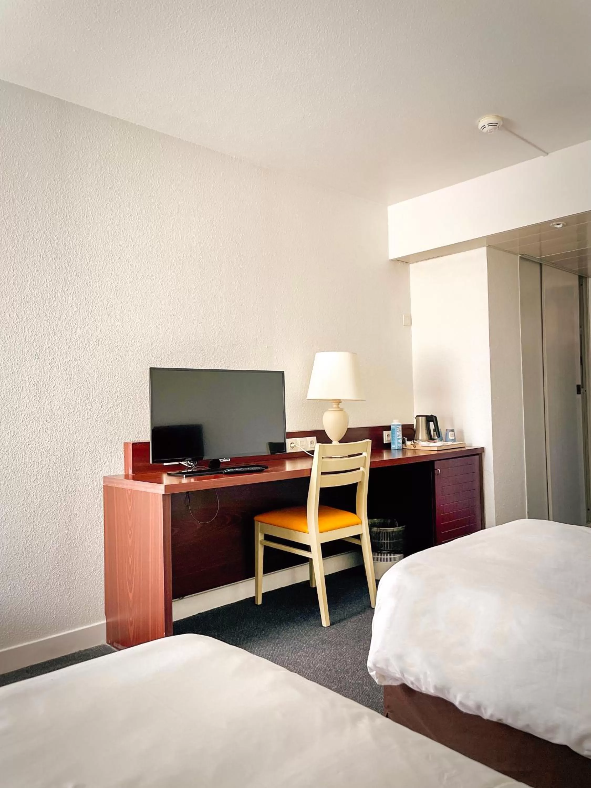 Bed in Kyriad Nemours