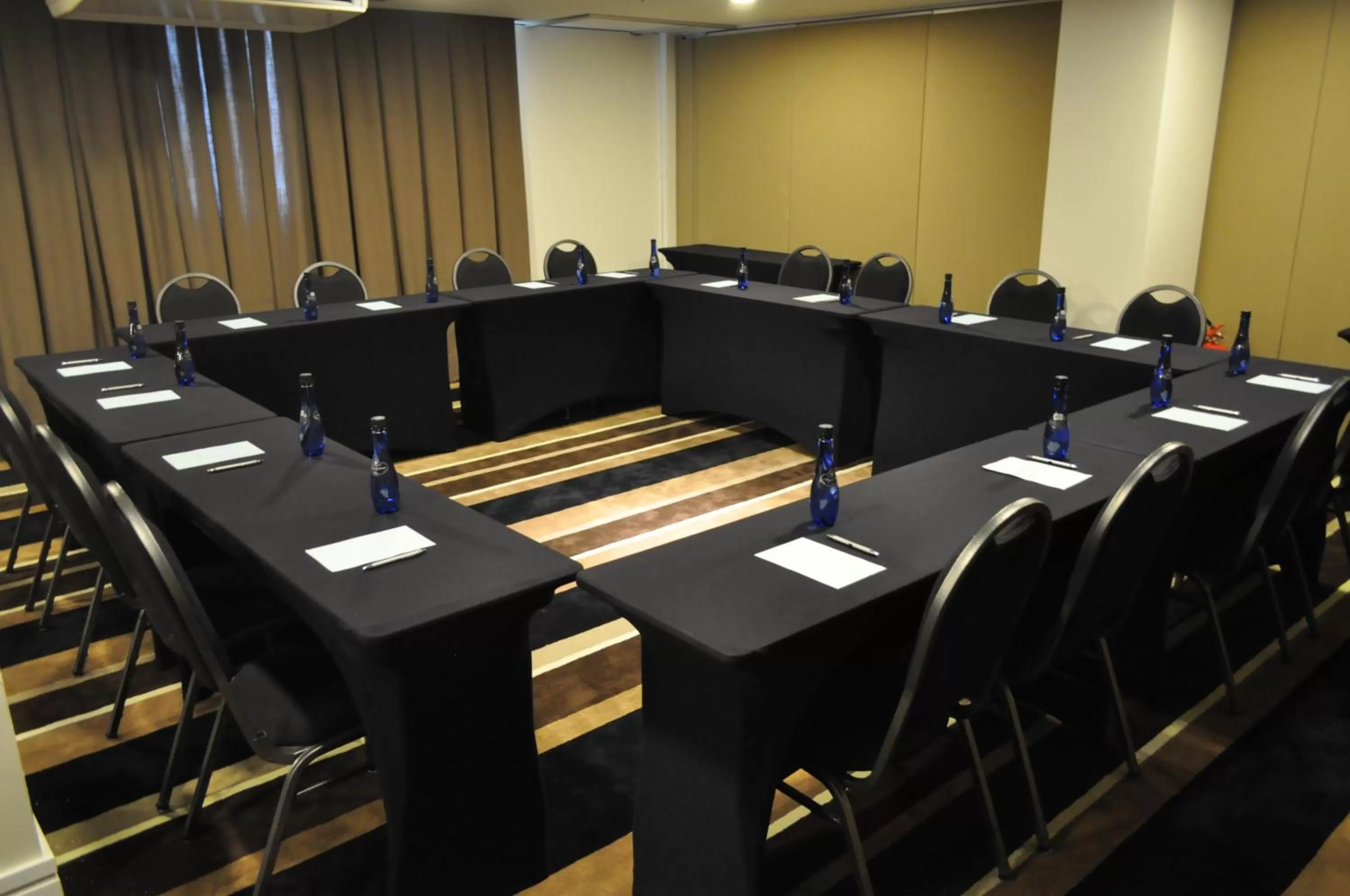 Business facilities in Hotel Gran Vivenzo Belo Horizonte