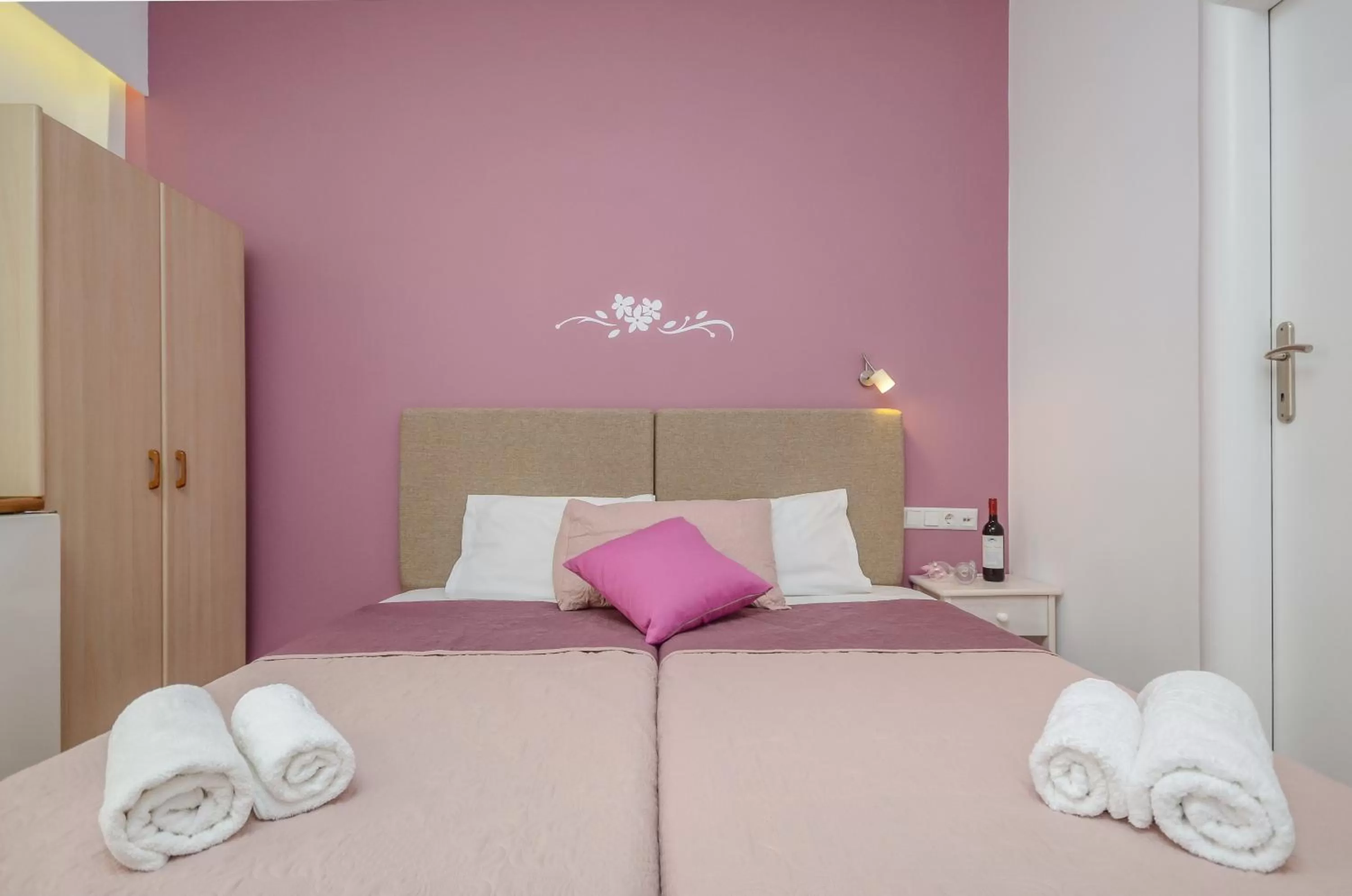 Bedroom, Bed in Panormos Hotel and Studios