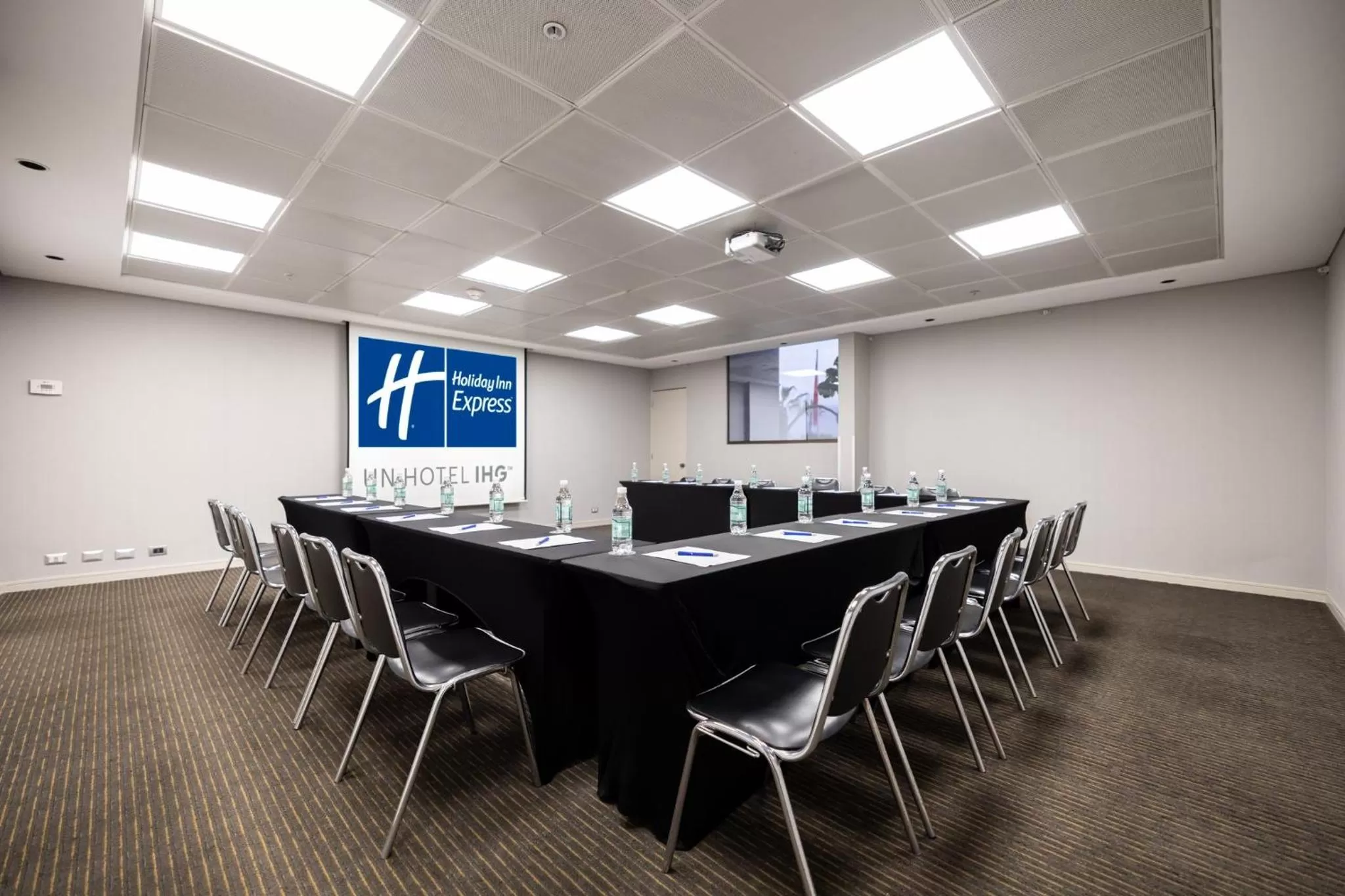 Meeting/conference room in Holiday Inn Express - Iquique by IHG