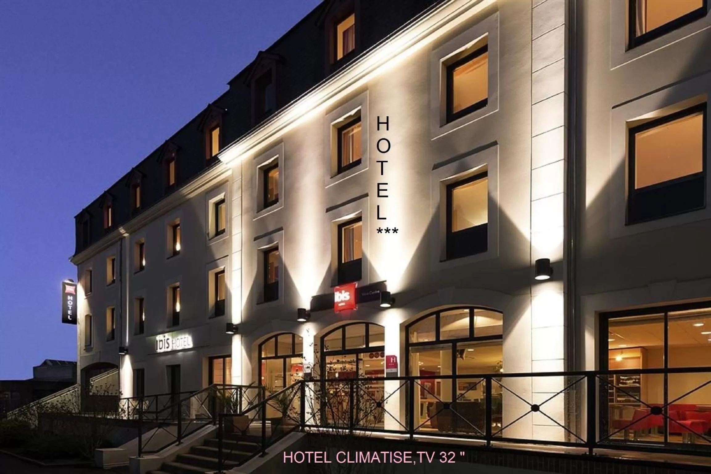 Facade/entrance in Ibis Vitré Centre