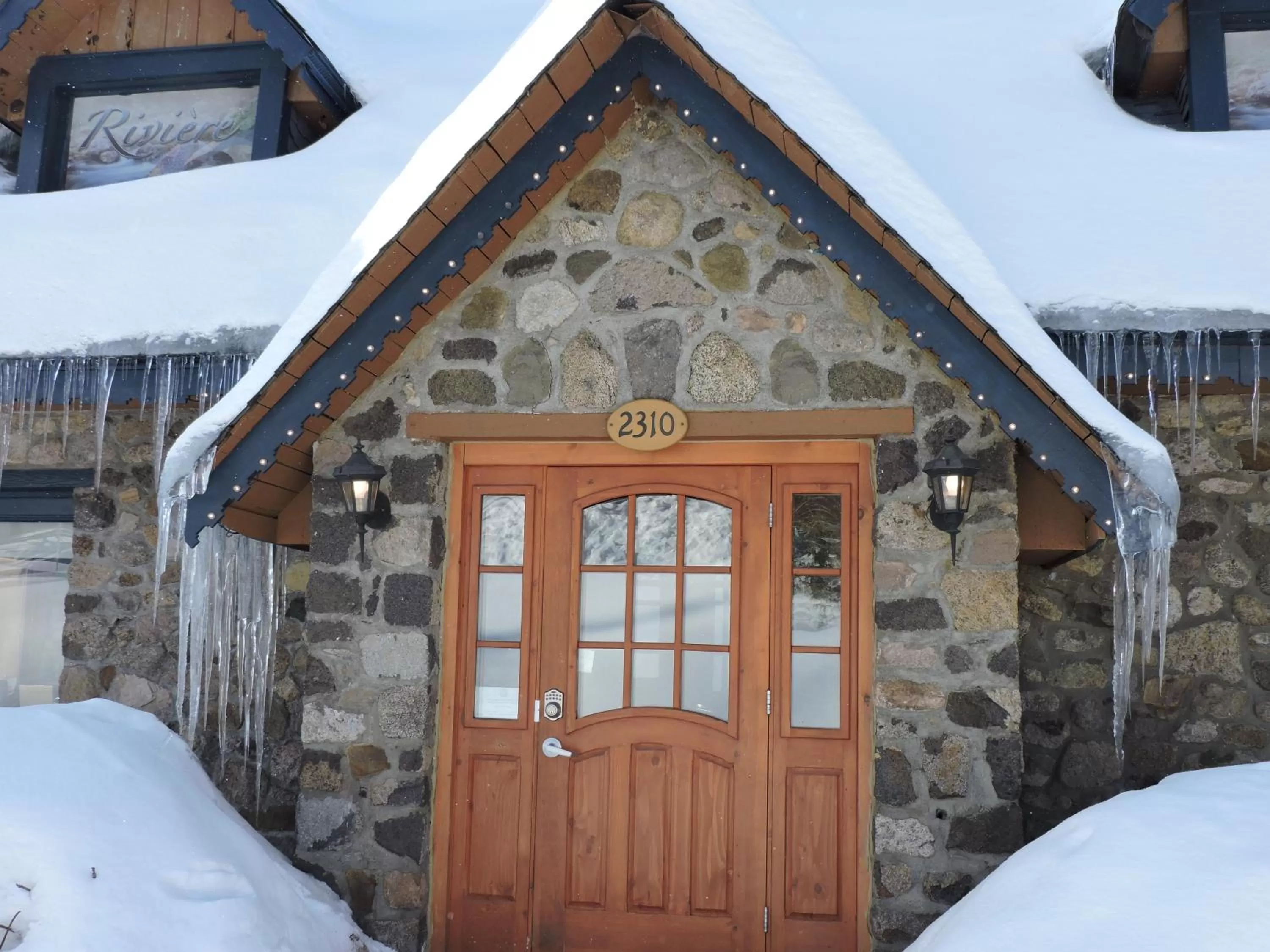 Facade/entrance in Auberge Spa & Beaux Reves