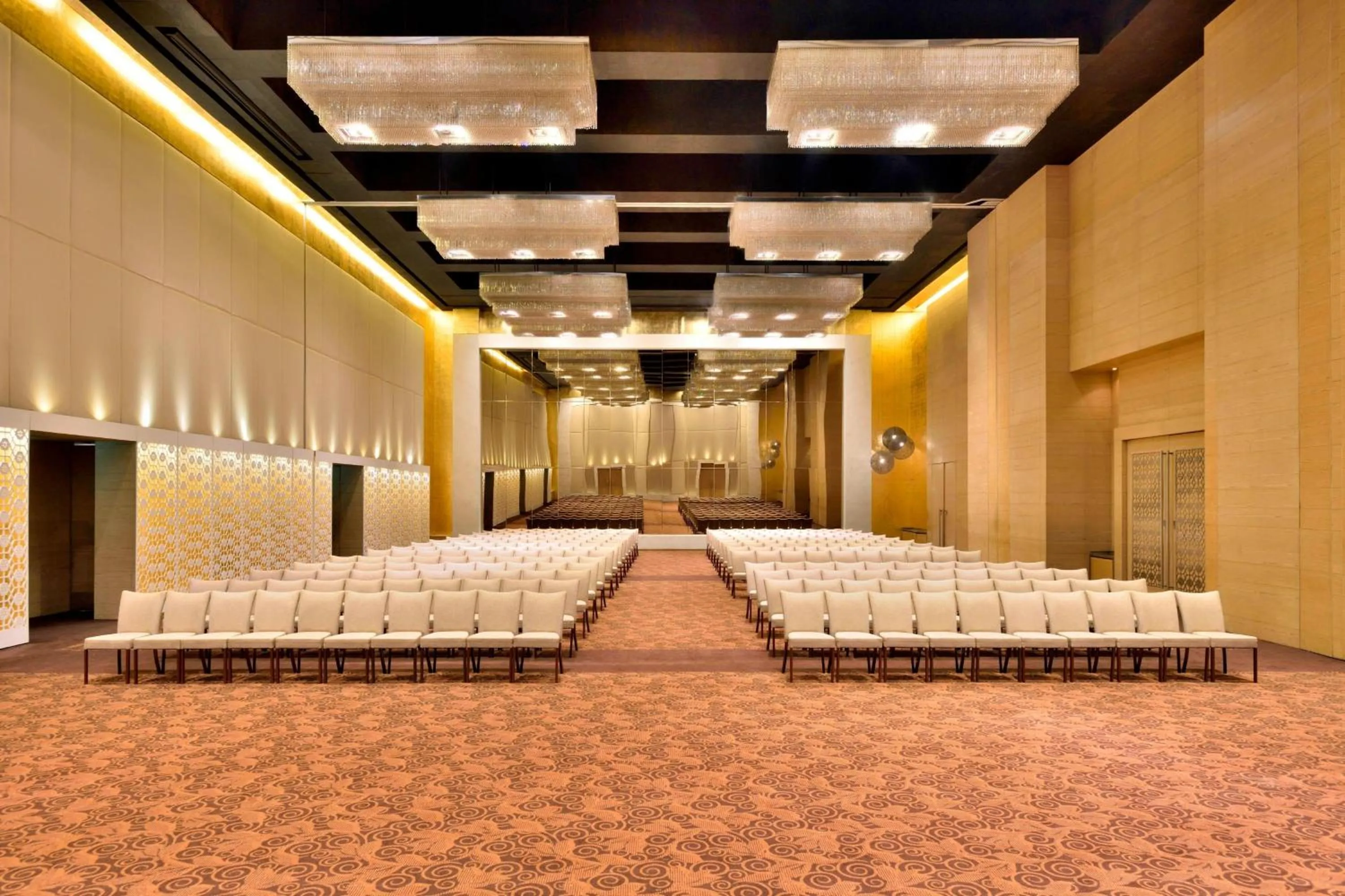 Meeting/conference room in The Westin Hyderabad Mindspace