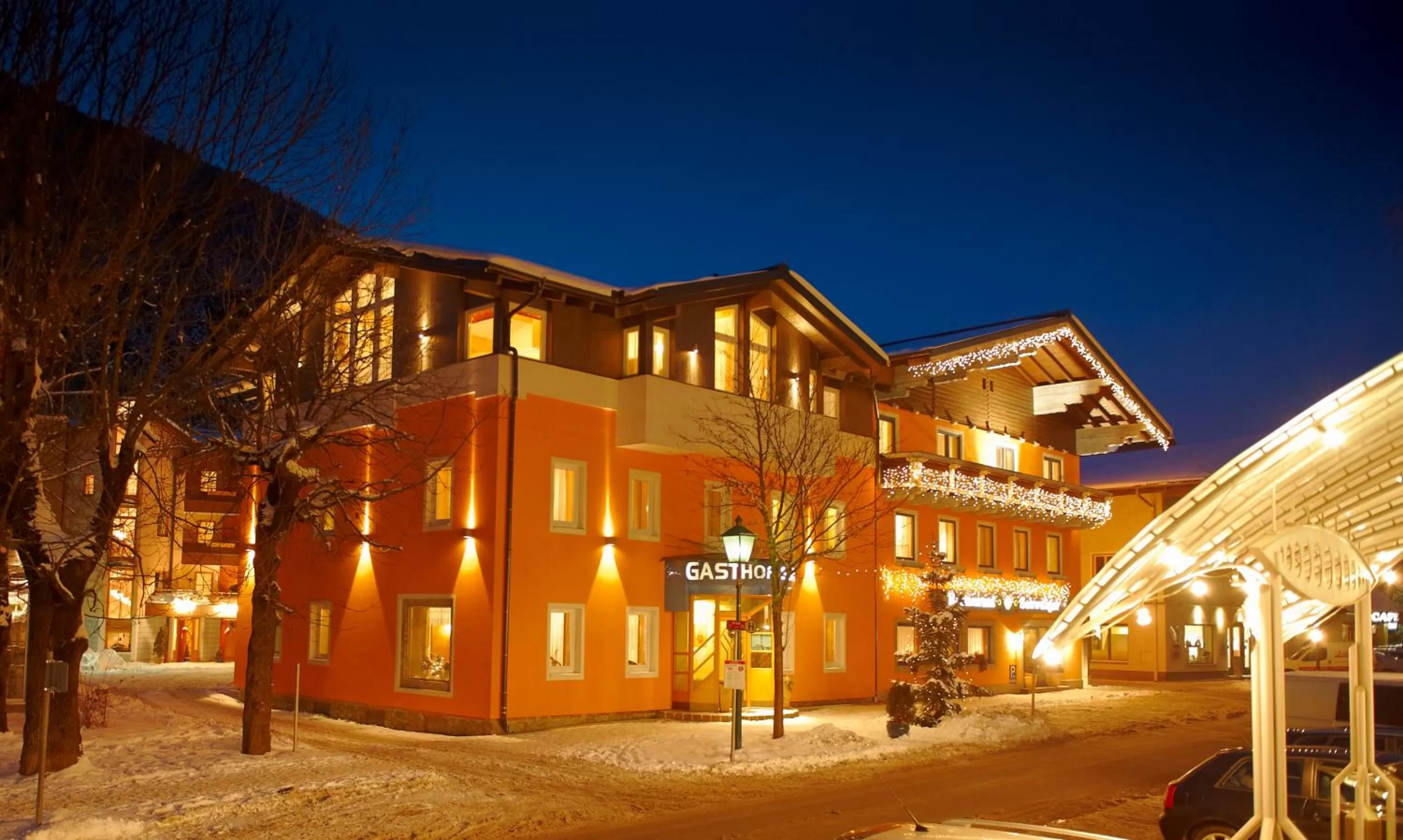 Facade/entrance in Hotel-Restaurant Schwaiger***