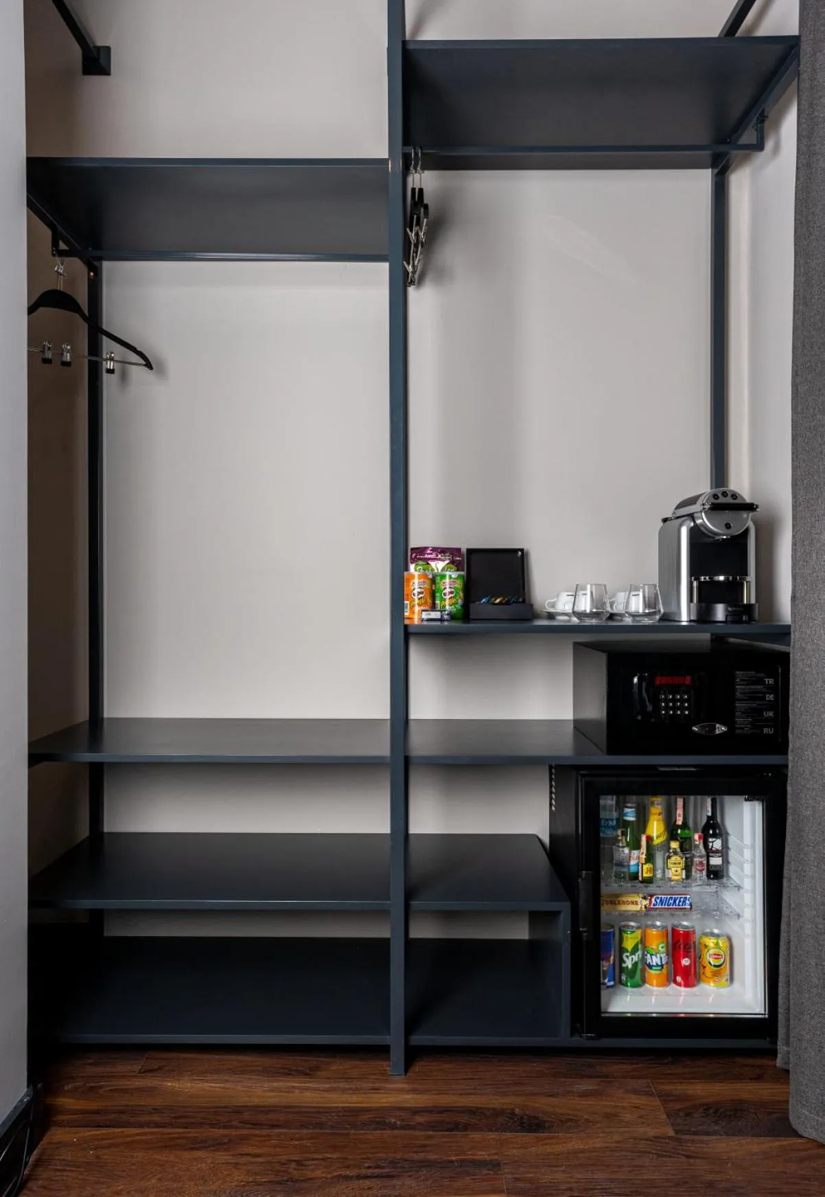 Coffee/tea facilities in Lucky Monkey Hotel