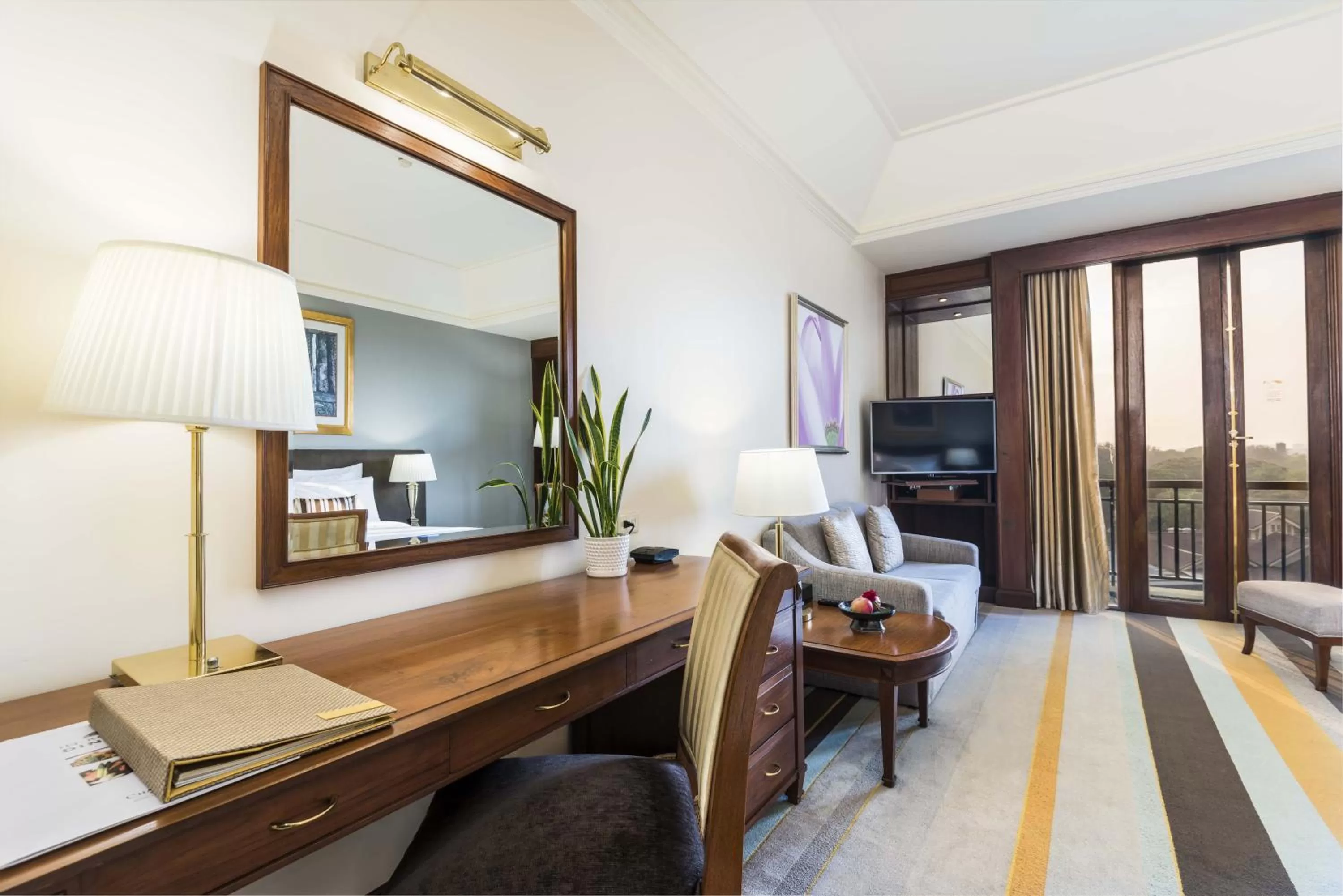 Seating area in Chatrium Hotel Royal Lake Yangon