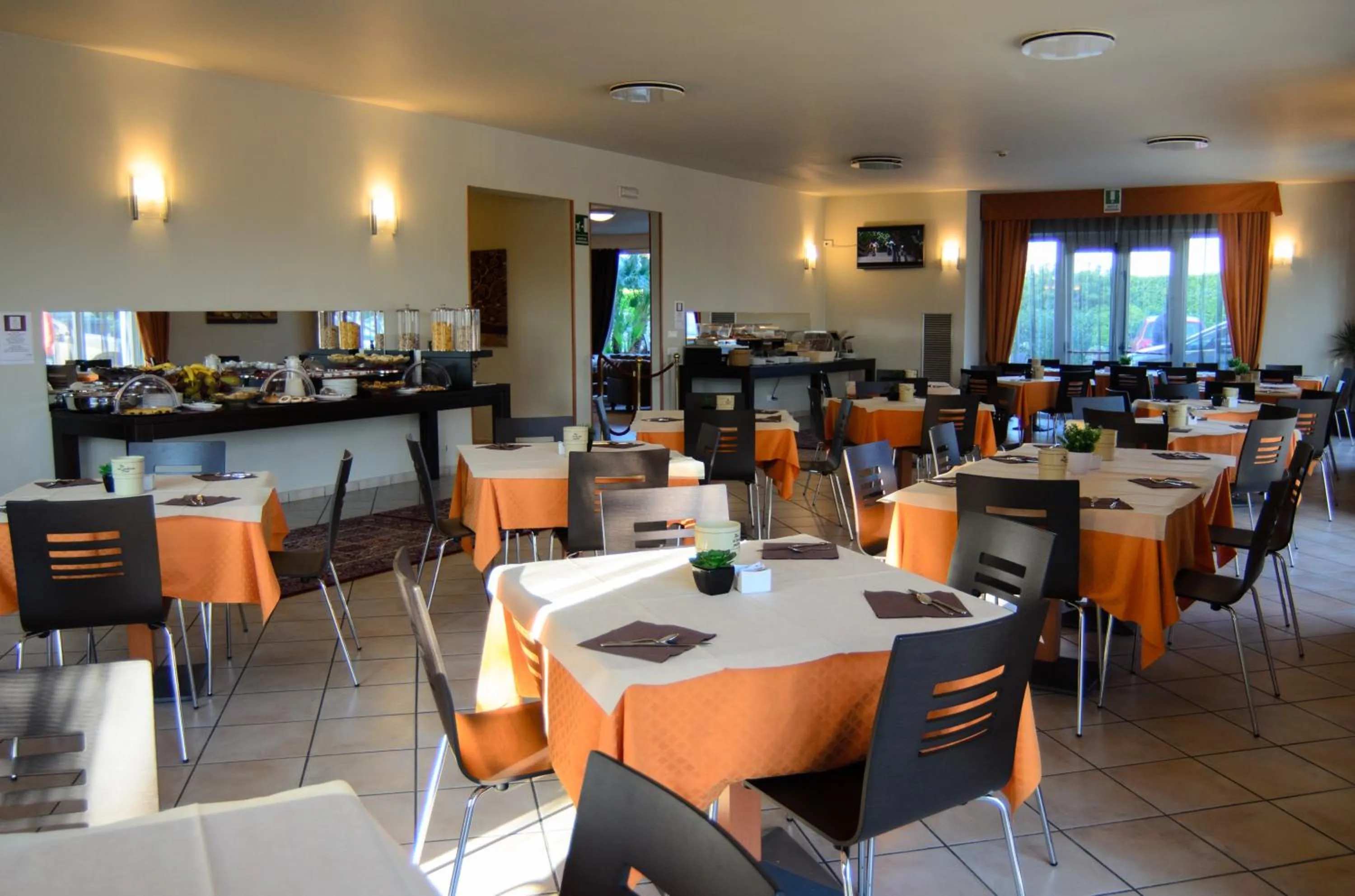 Breakfast in Hotel Venezia Park - ENJOY HOLIDAY