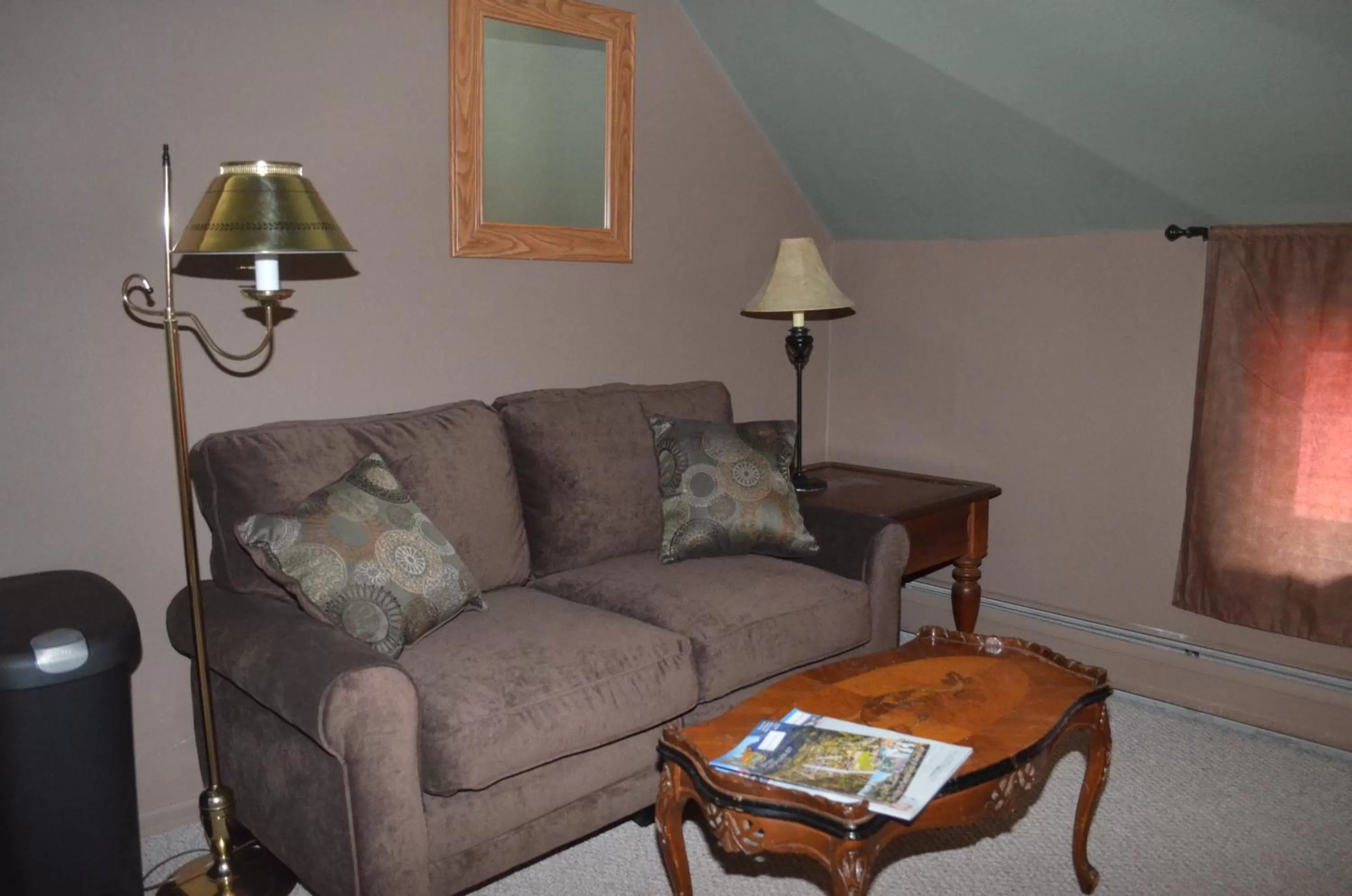Standard Queen Room in The Ouray Main Street Inn