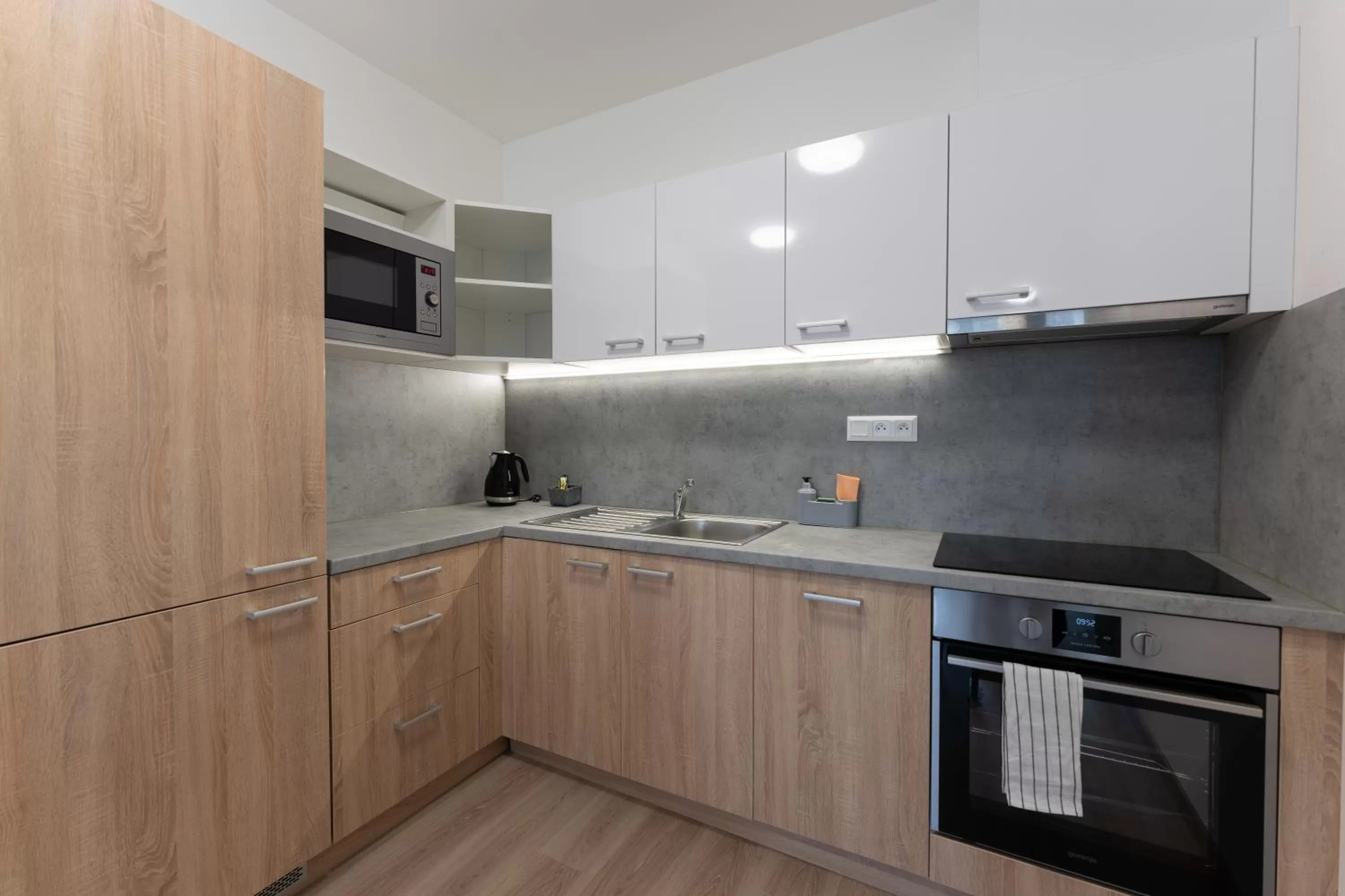 Kitchen or kitchenette in Metropolitan Star Apart Hotel