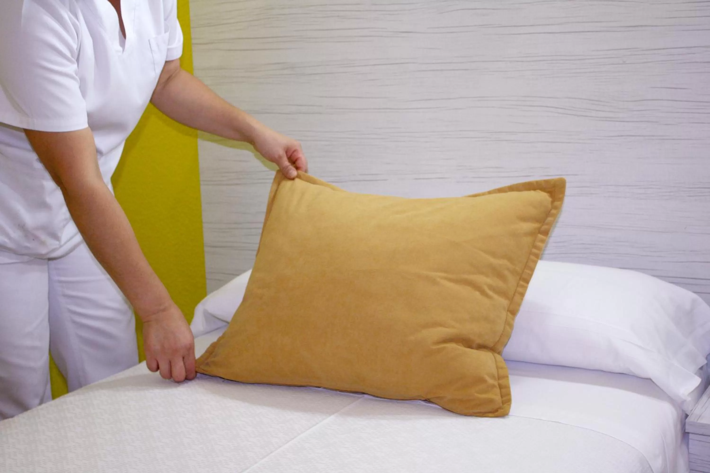 Staff, Bed in Hotel Universal Murcia