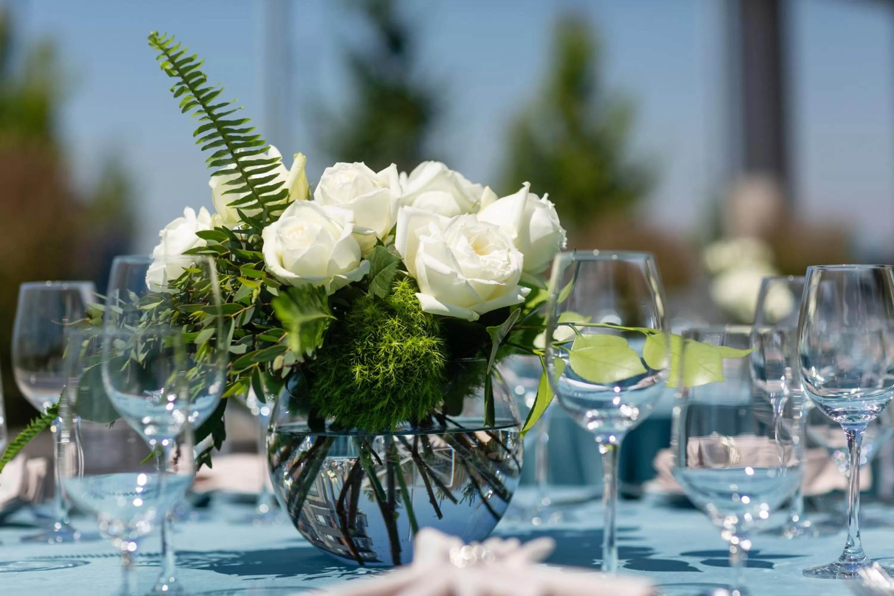 Restaurant/places to eat in Hotel Indigo Seattle Everett Waterfront Place by IHG