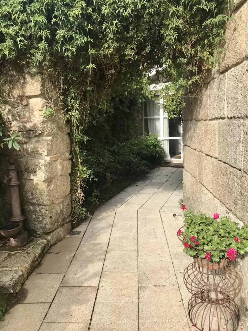 Garden in Enoturismo Novavila Rias Baixas Wine Design