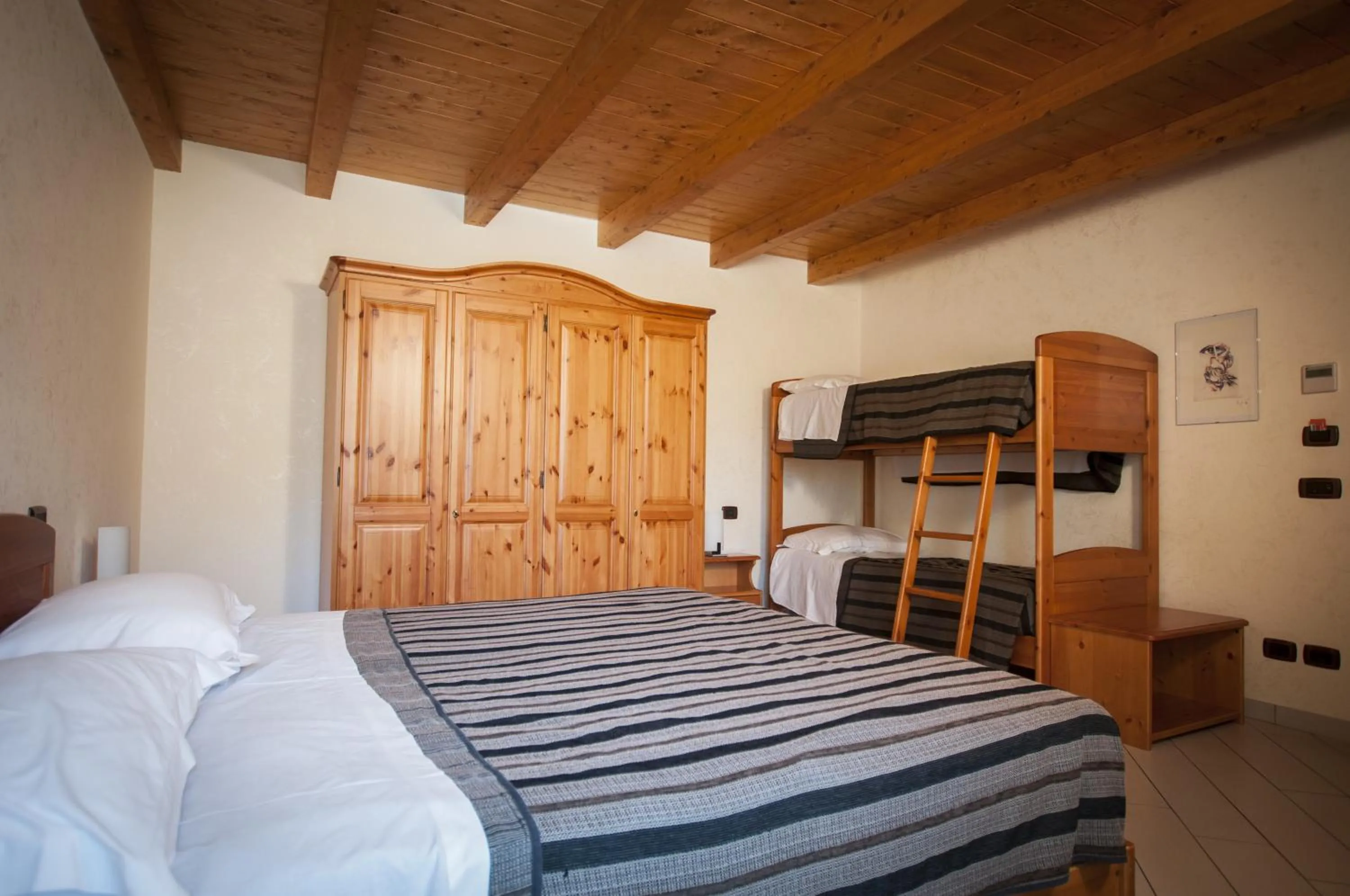 bunk bed, Bed in Locanda Dal Sor Francesco