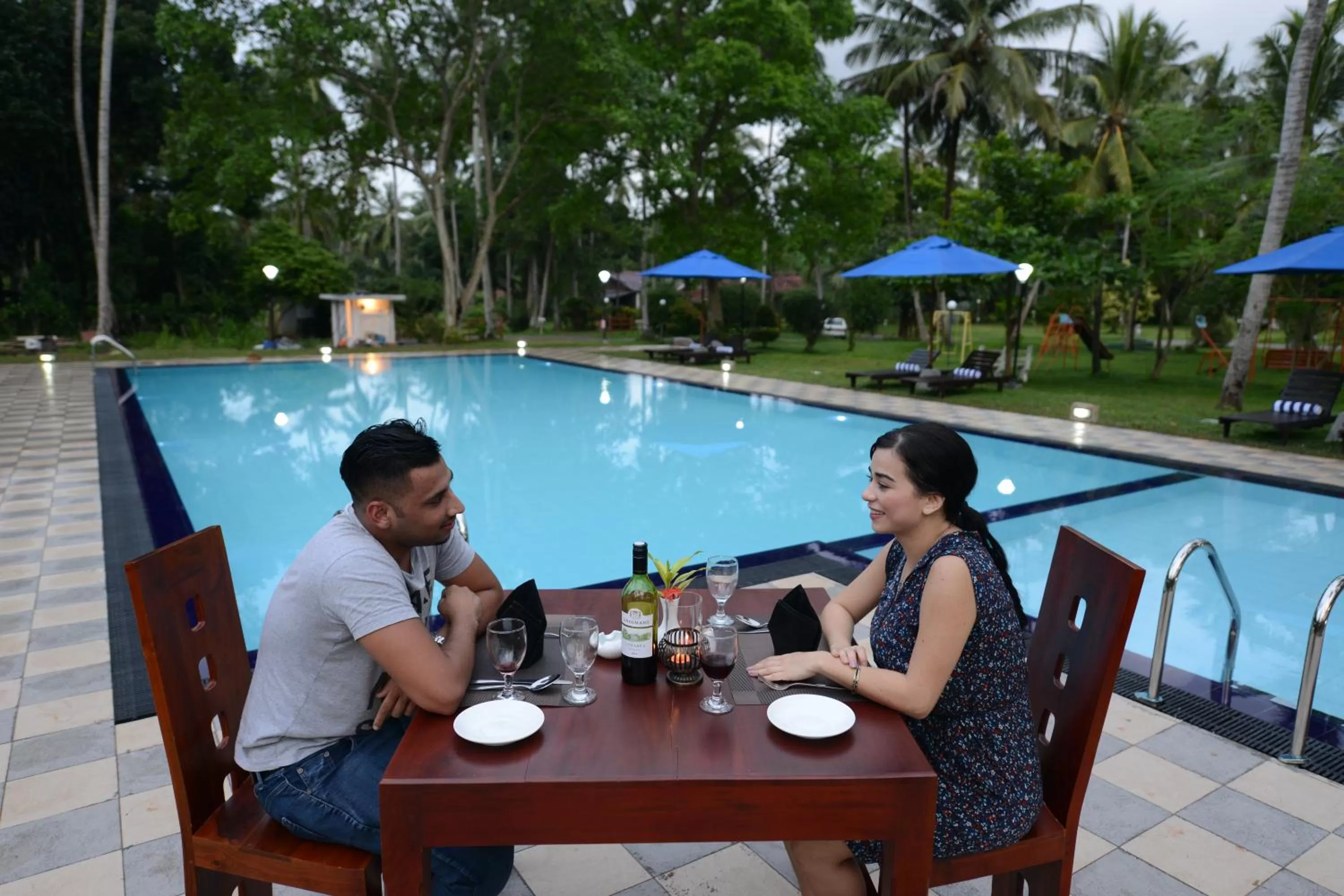 Swimming pool in Oreeka - Katunayake Airport Transit Hotels