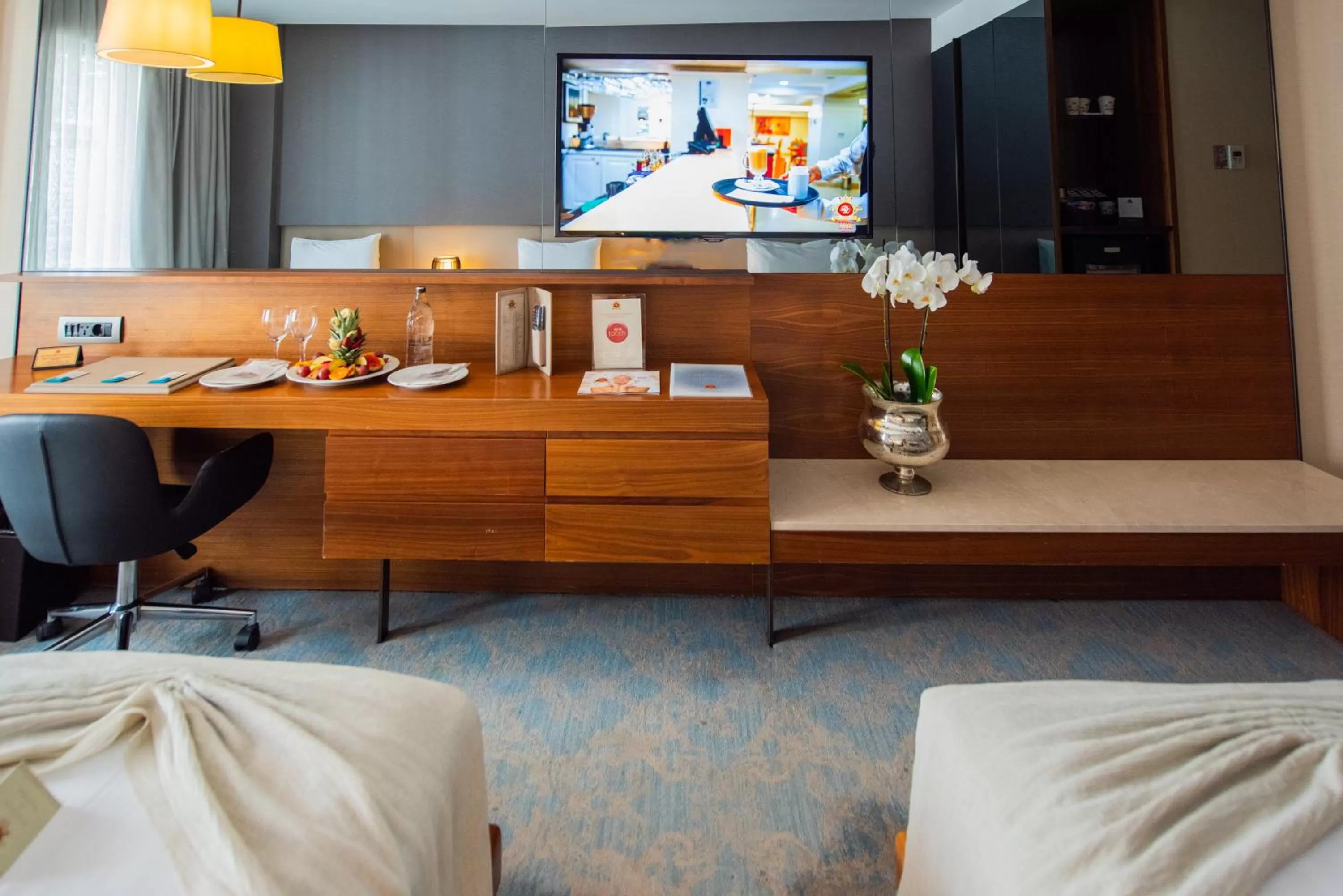 Bed in Dosso Dossi Hotels & SPA Downtown