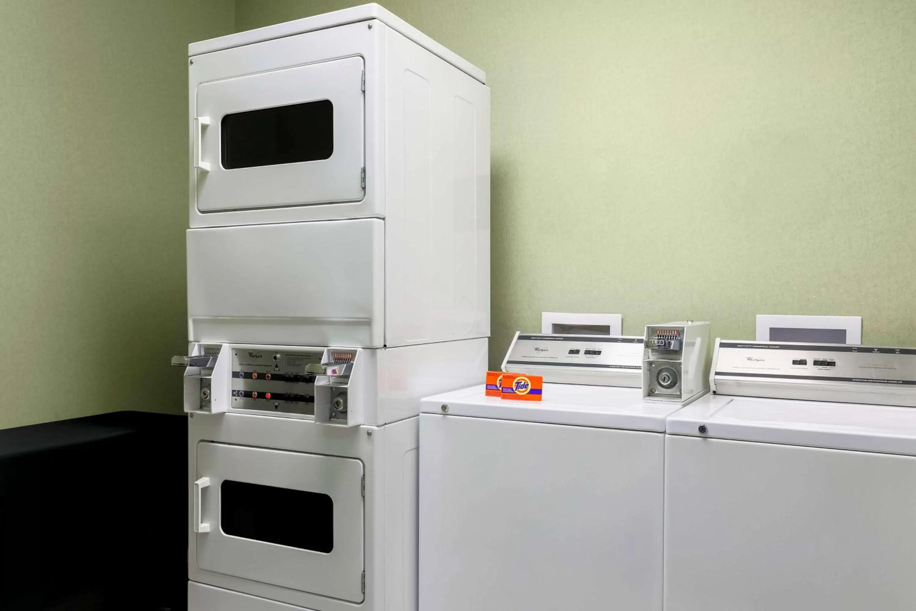 Property building in Hilton Garden Inn Tulsa South