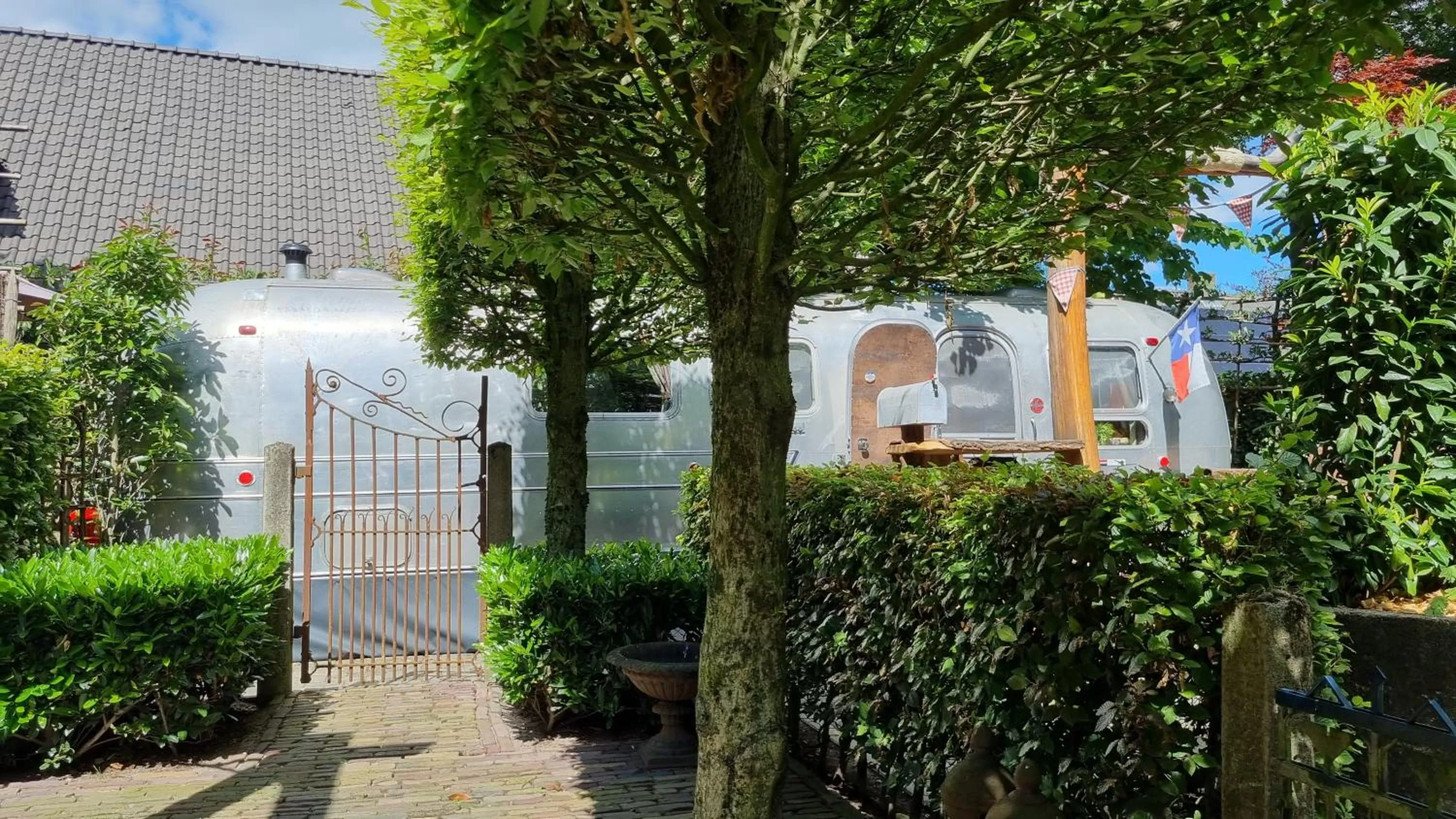 Property Building in AirstreamNB