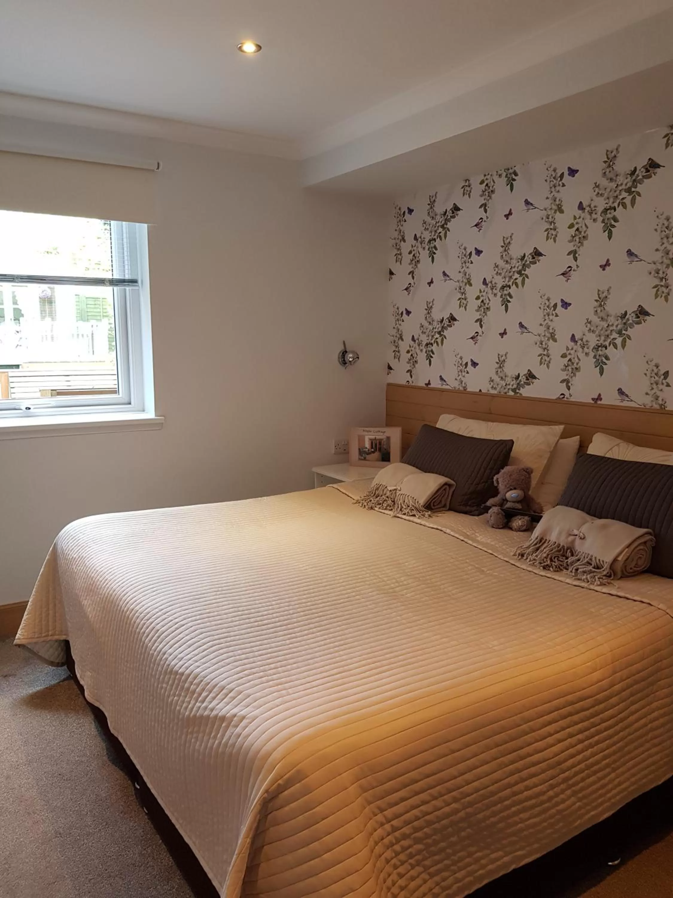 Bedroom, Bed in Maple Cottage B&B