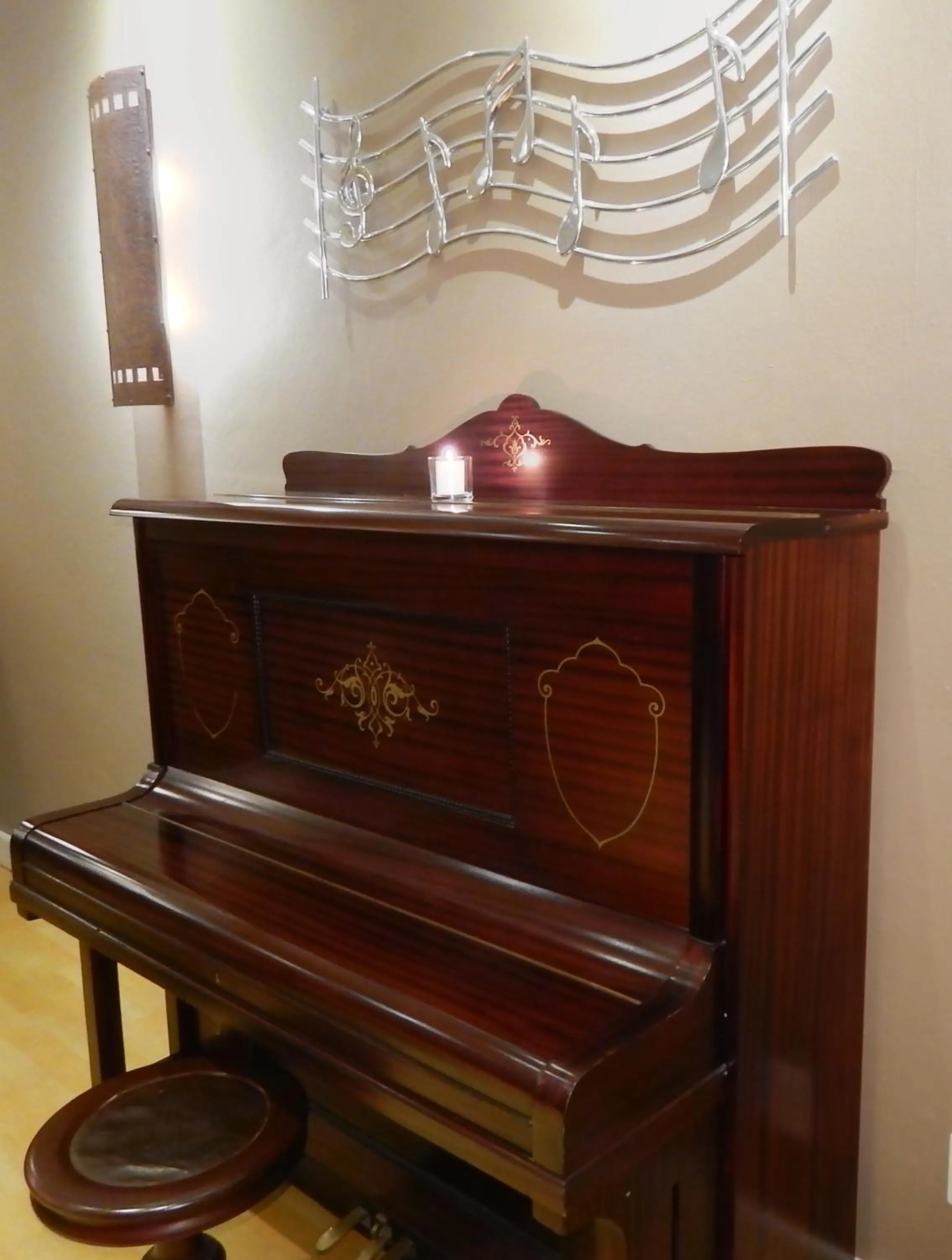 Lounge or bar in Altadomo Hotel